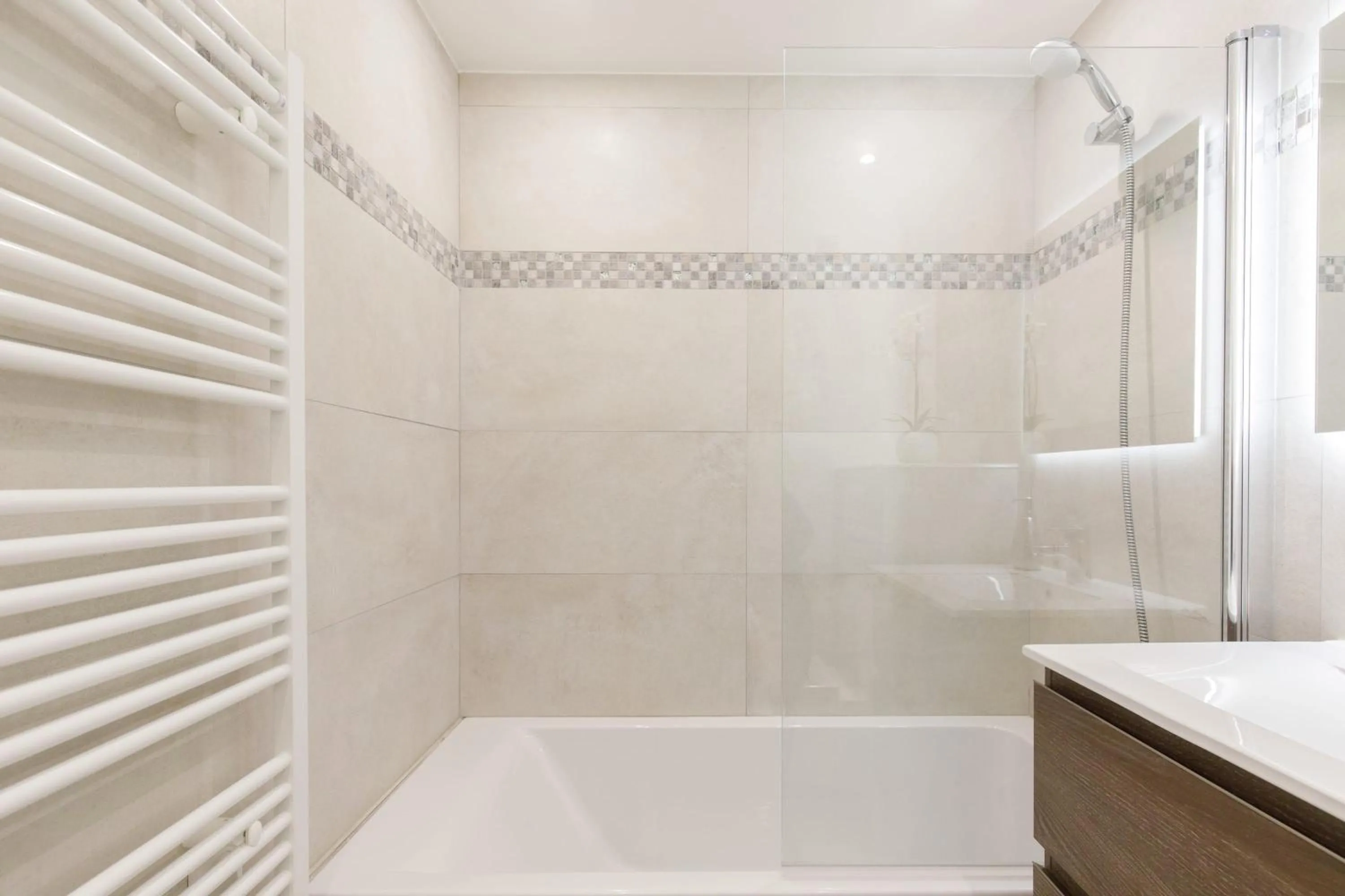 On La Croisette deluxe 2 bedrooms 2 baths