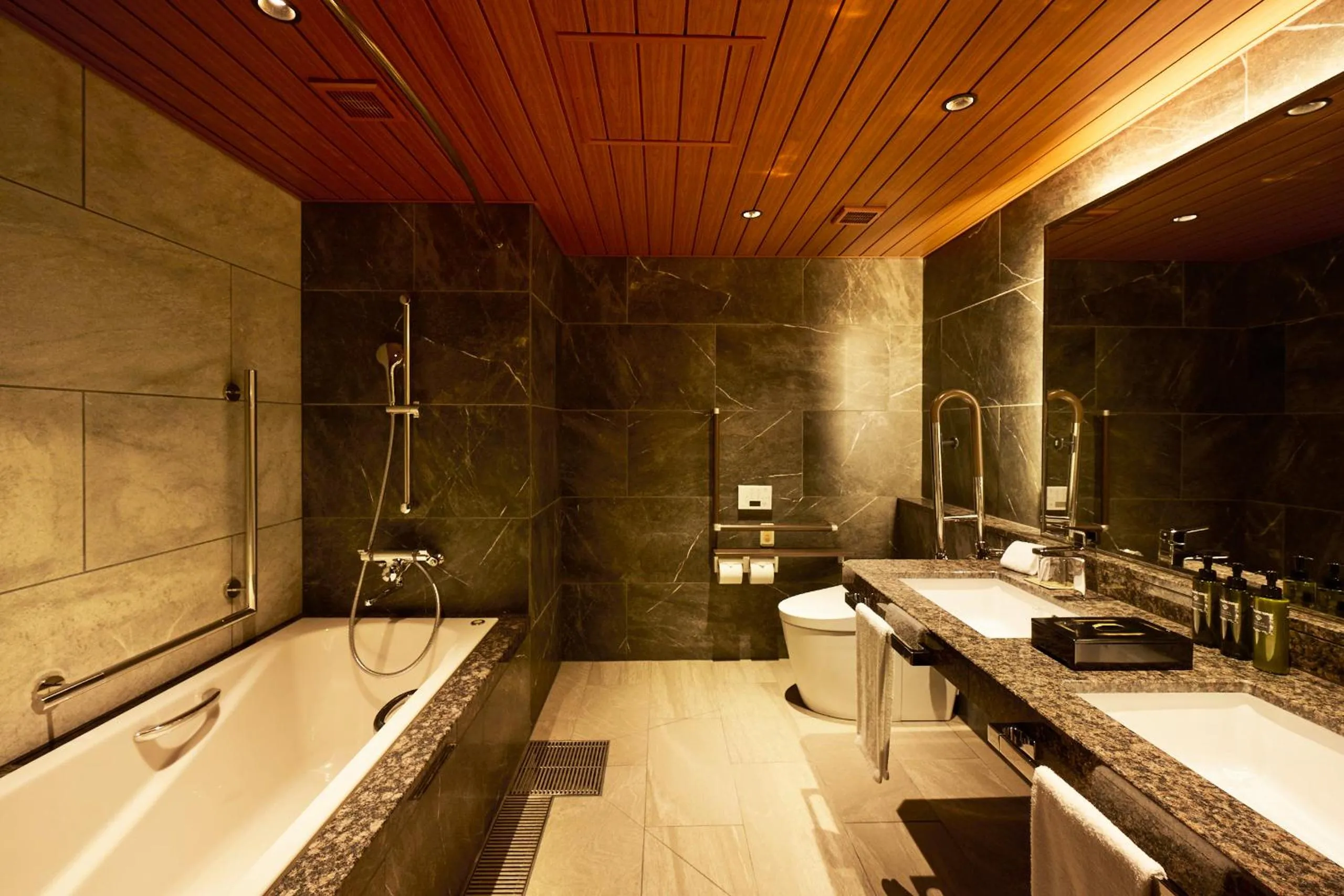 Bathroom in Sora Niwa Terrace Kyoto