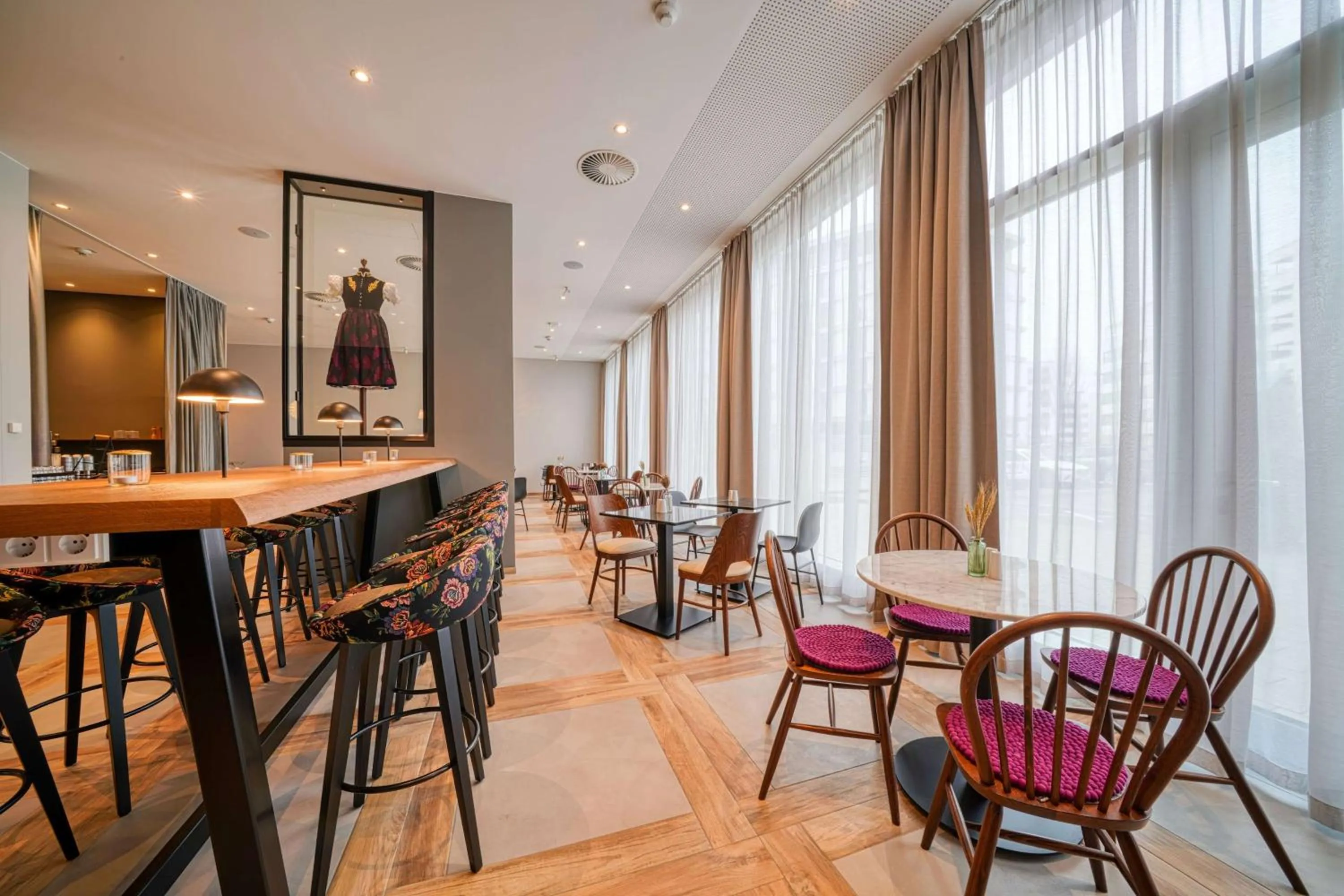 Restaurant/places to eat in Vienna House Easy by Wyndham Freiburg City