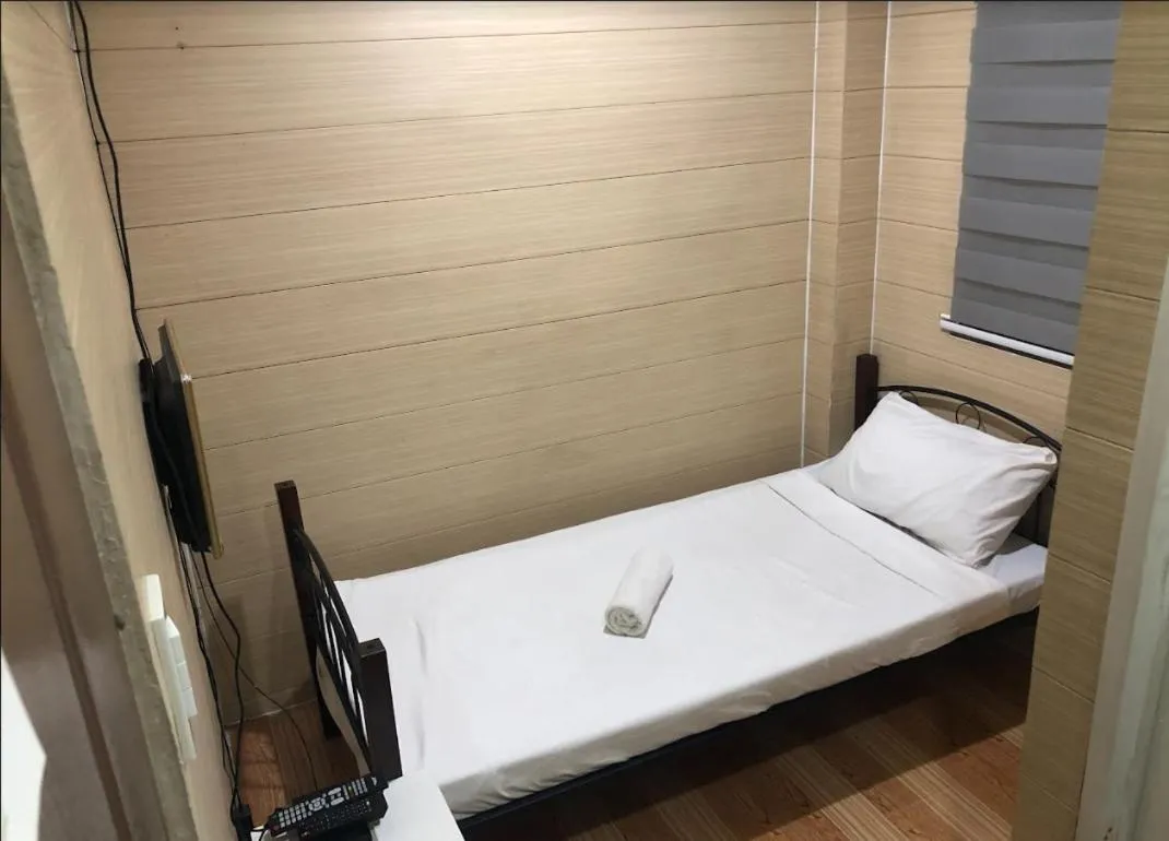 Bed in Maine City Residences Leveriza