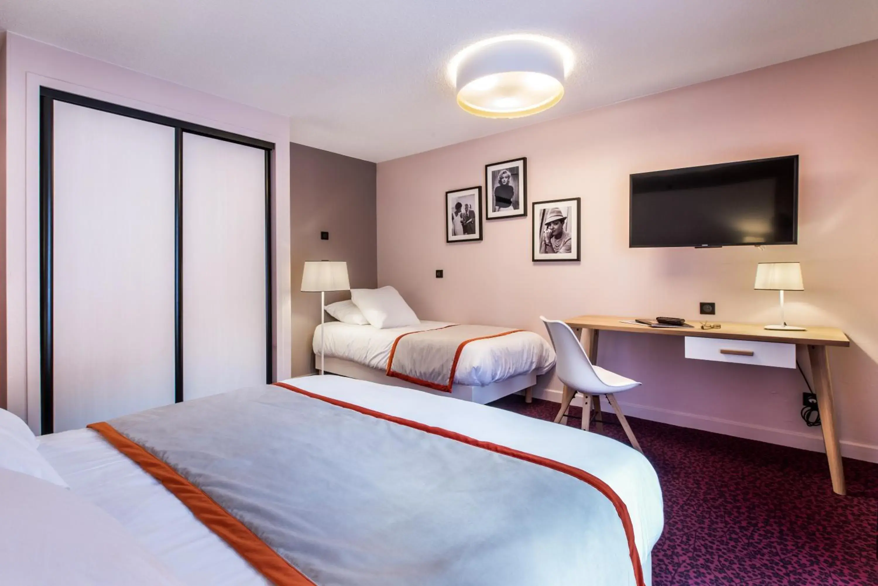 Confort Double Room in La Vanoise 1825 Confort Double Room in La Vanoise 1825