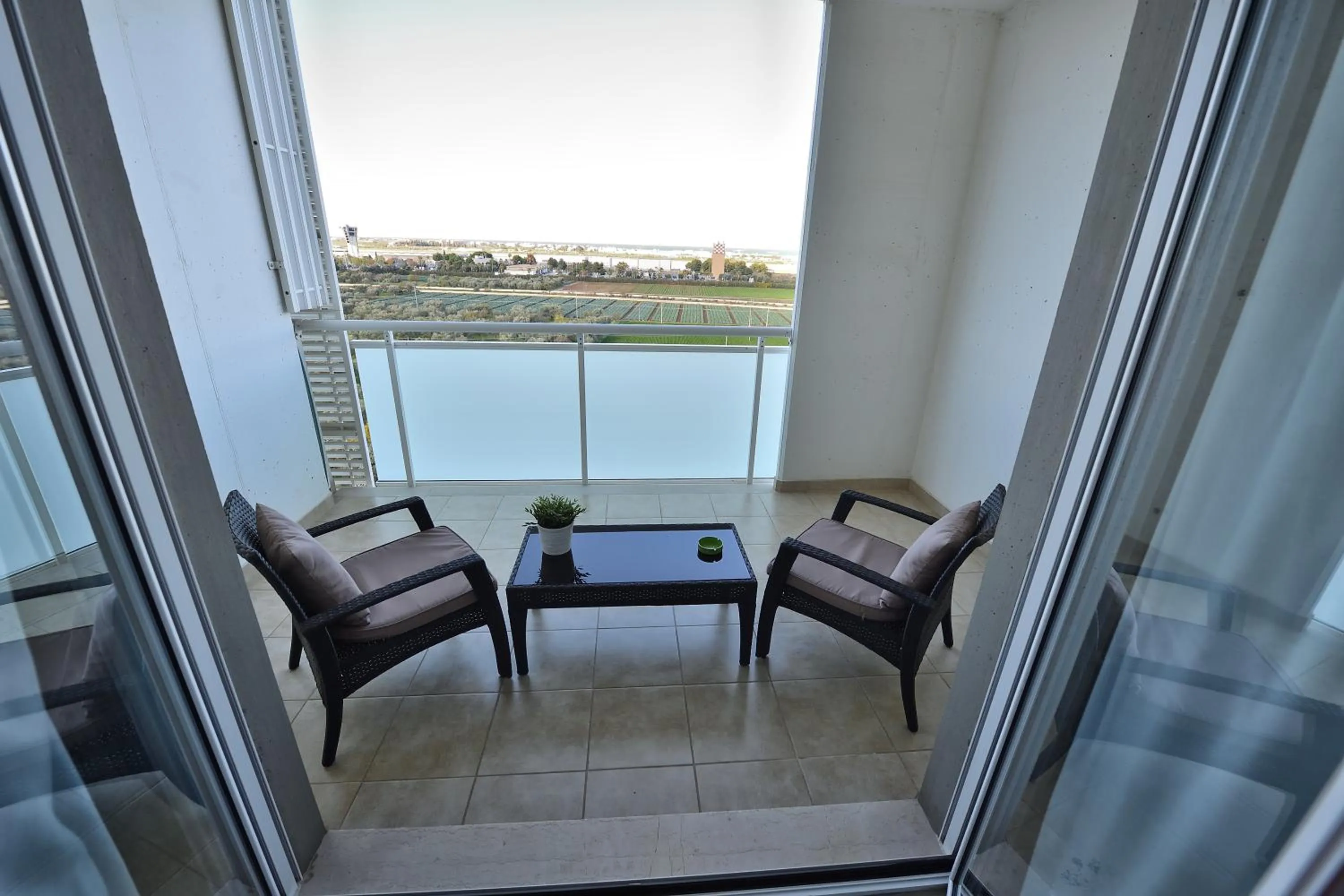 Balcony/Terrace, Seating Area in Karol Airport Bari