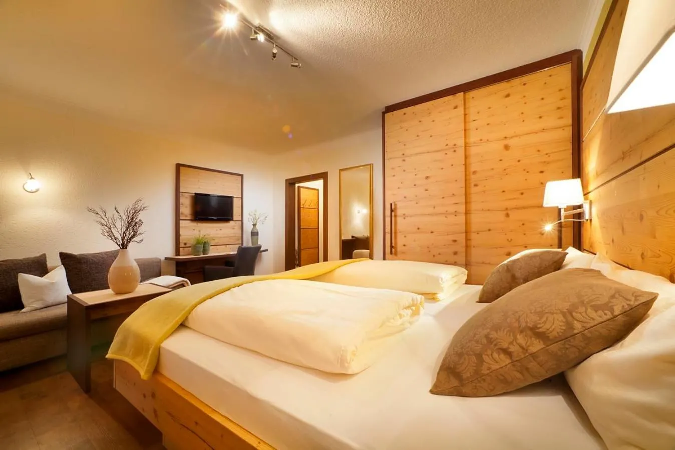 Photo of the whole room, Bed in Hotel Bergblick