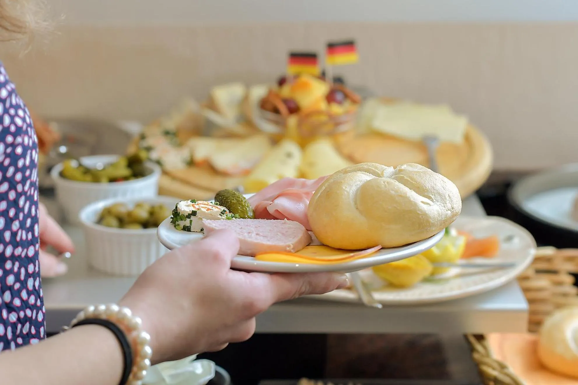 Buffet breakfast in Chalet Raabe