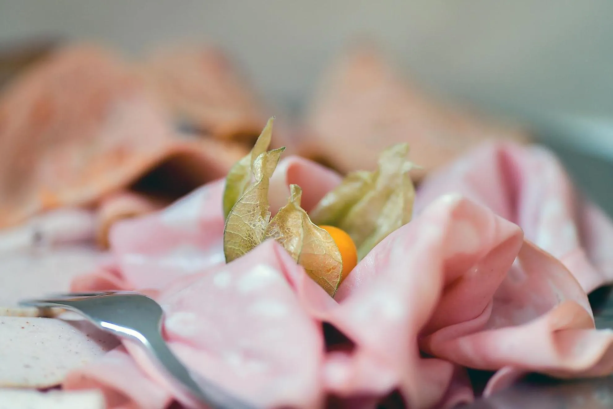 Buffet breakfast in Chalet Raabe