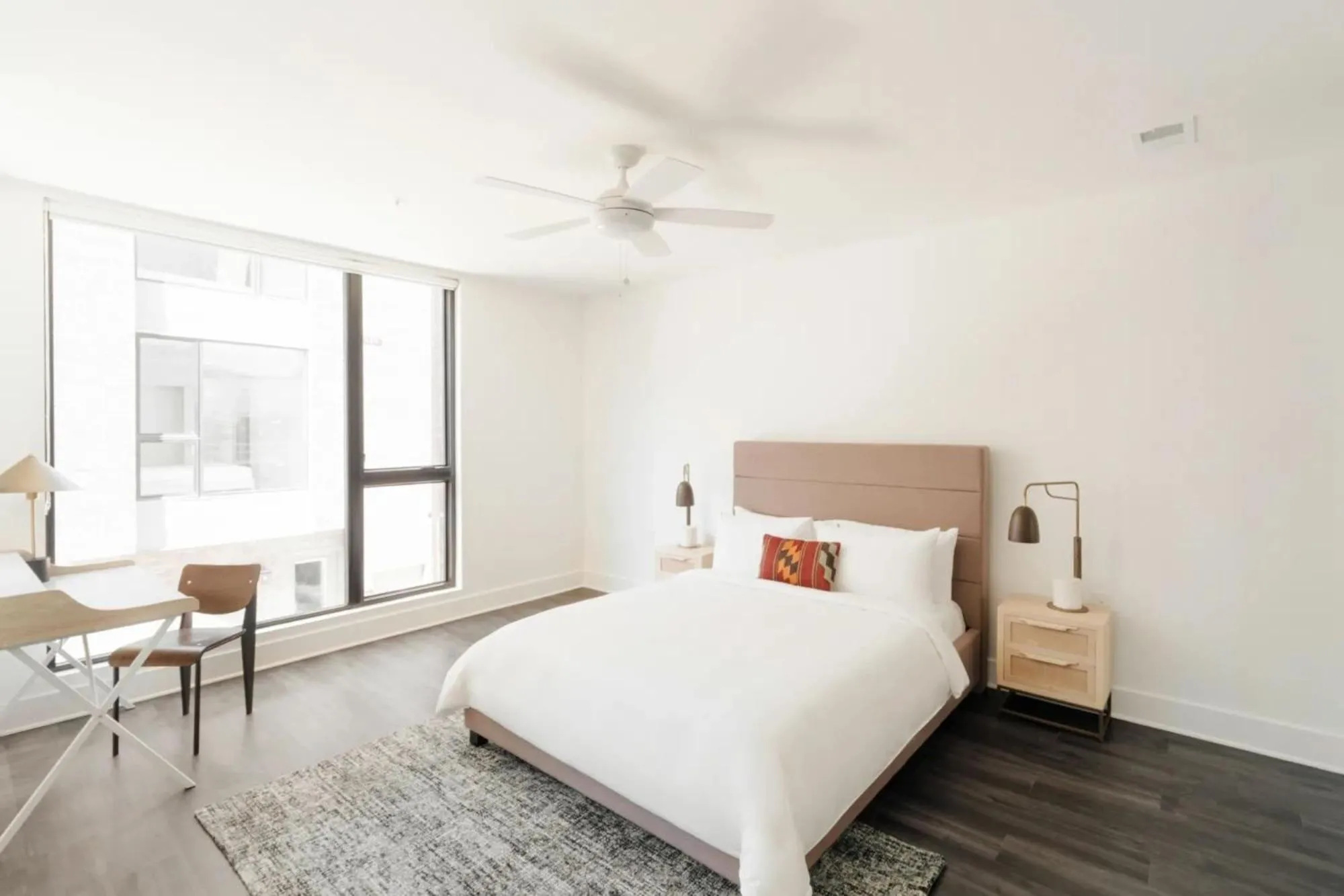 Other, Bed in The Grove 4 by AvantStay Ideal Music Location