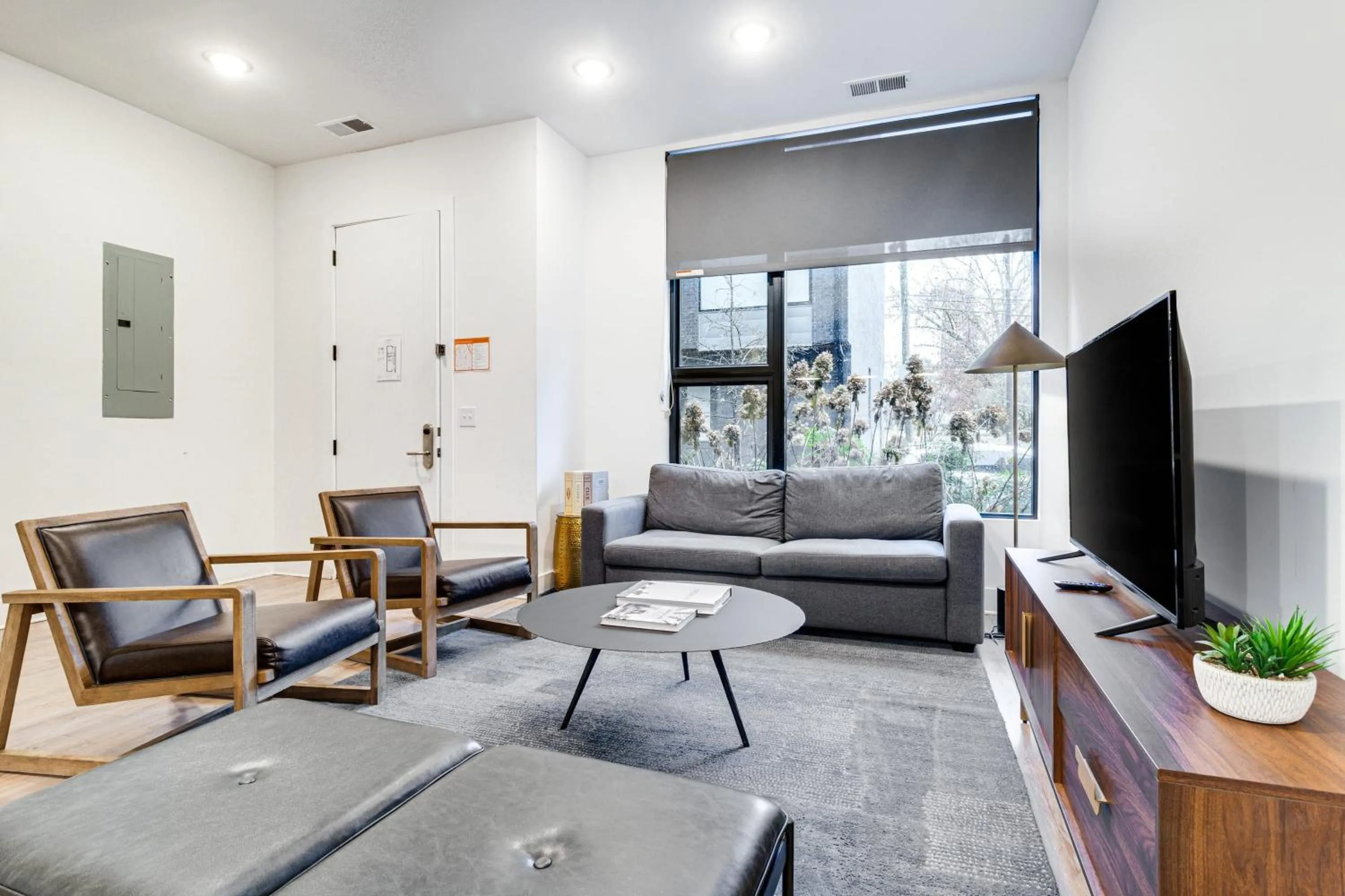 Other in Sonder The High Note