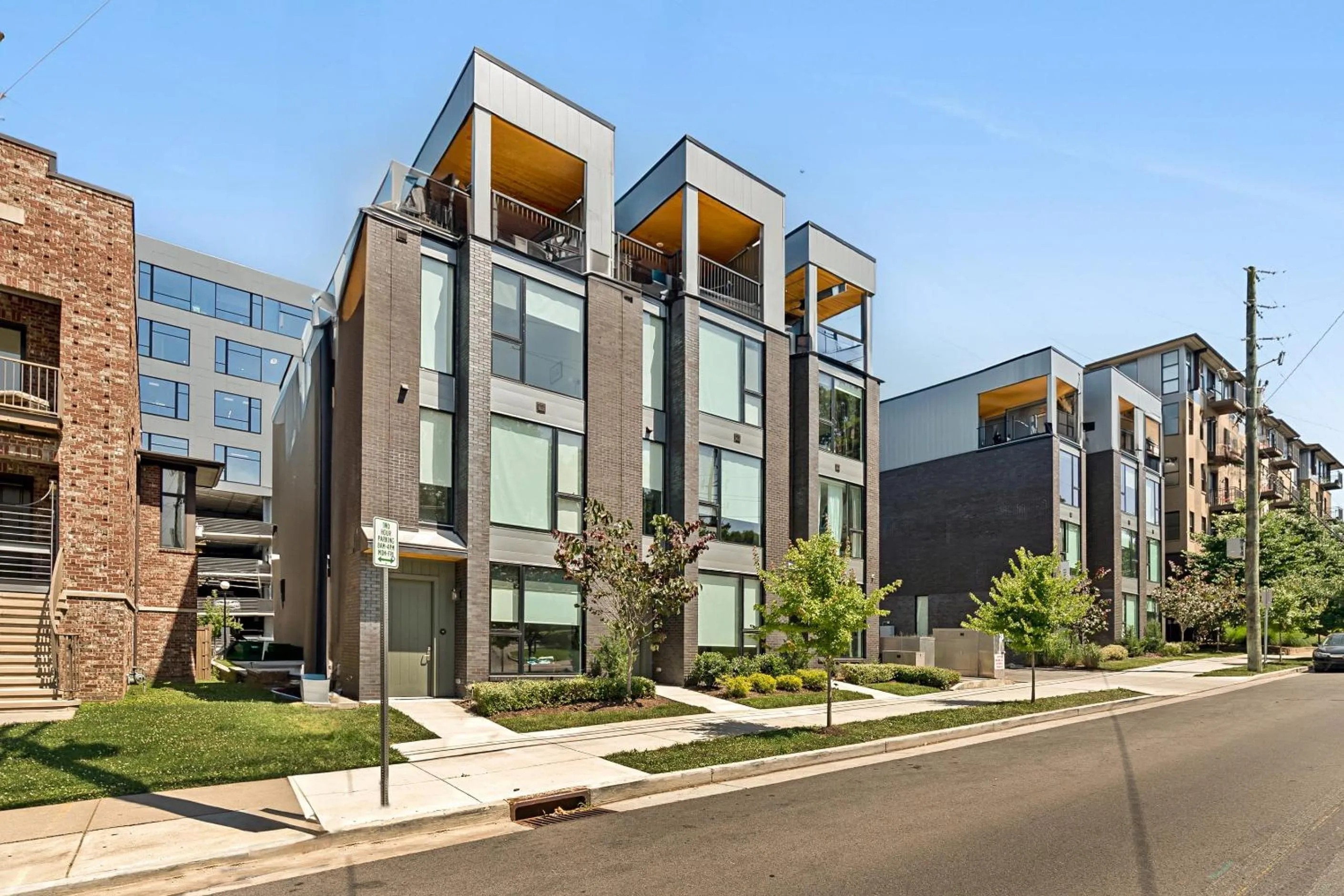 Other in Sonder The High Note