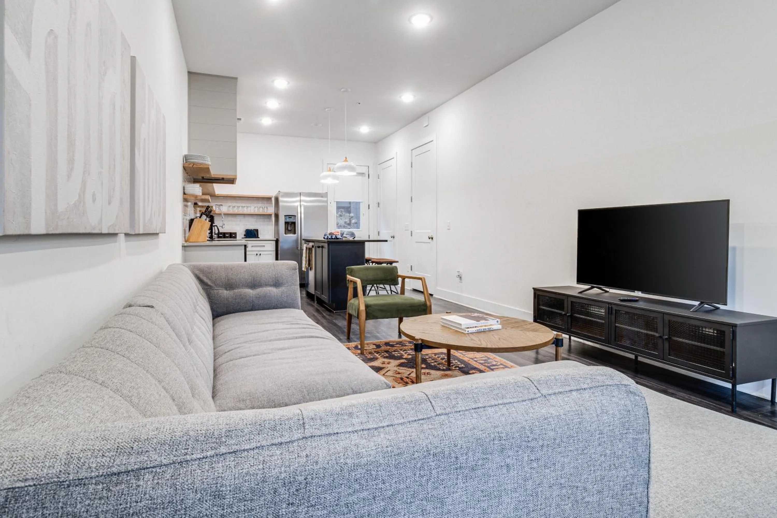 TV and multimedia in Sonder The High Note