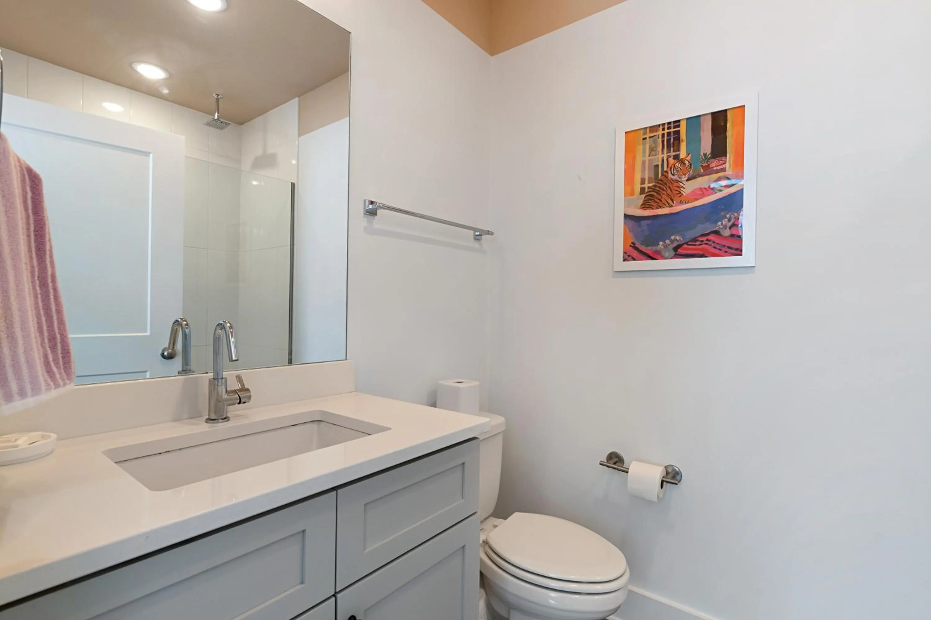 Toilet in Sonder The High Note