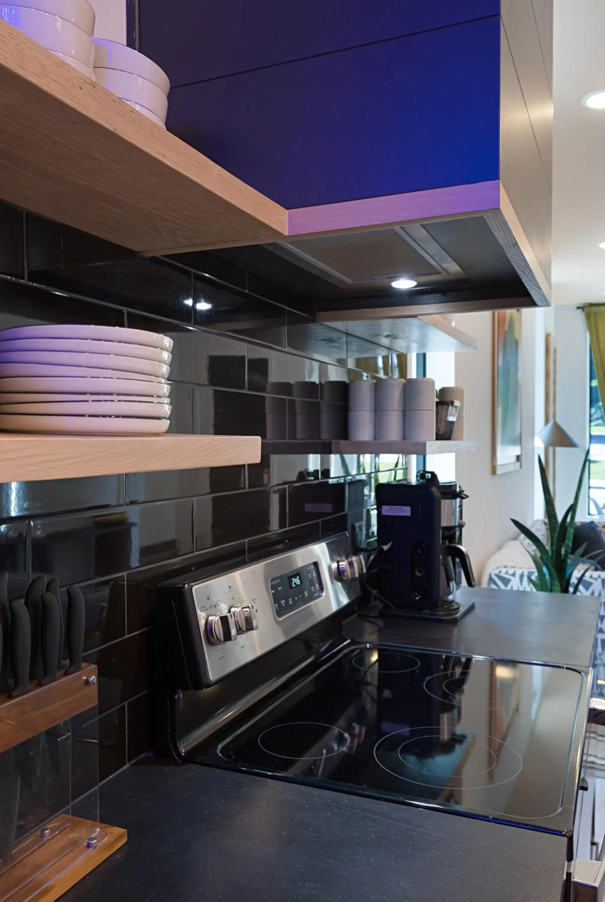 Kitchen or kitchenette in Sonder The High Note