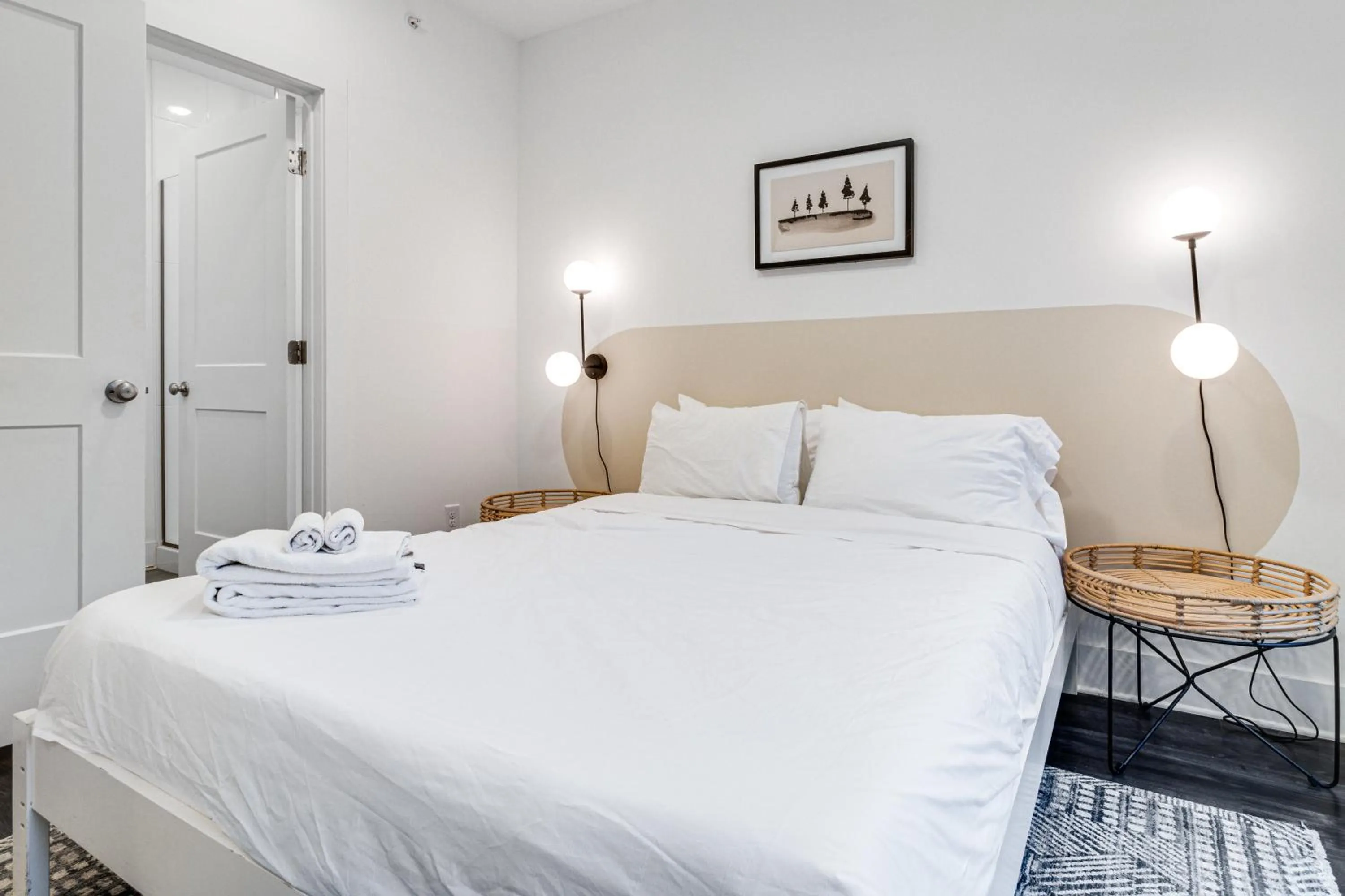 Bed in Sonder The High Note