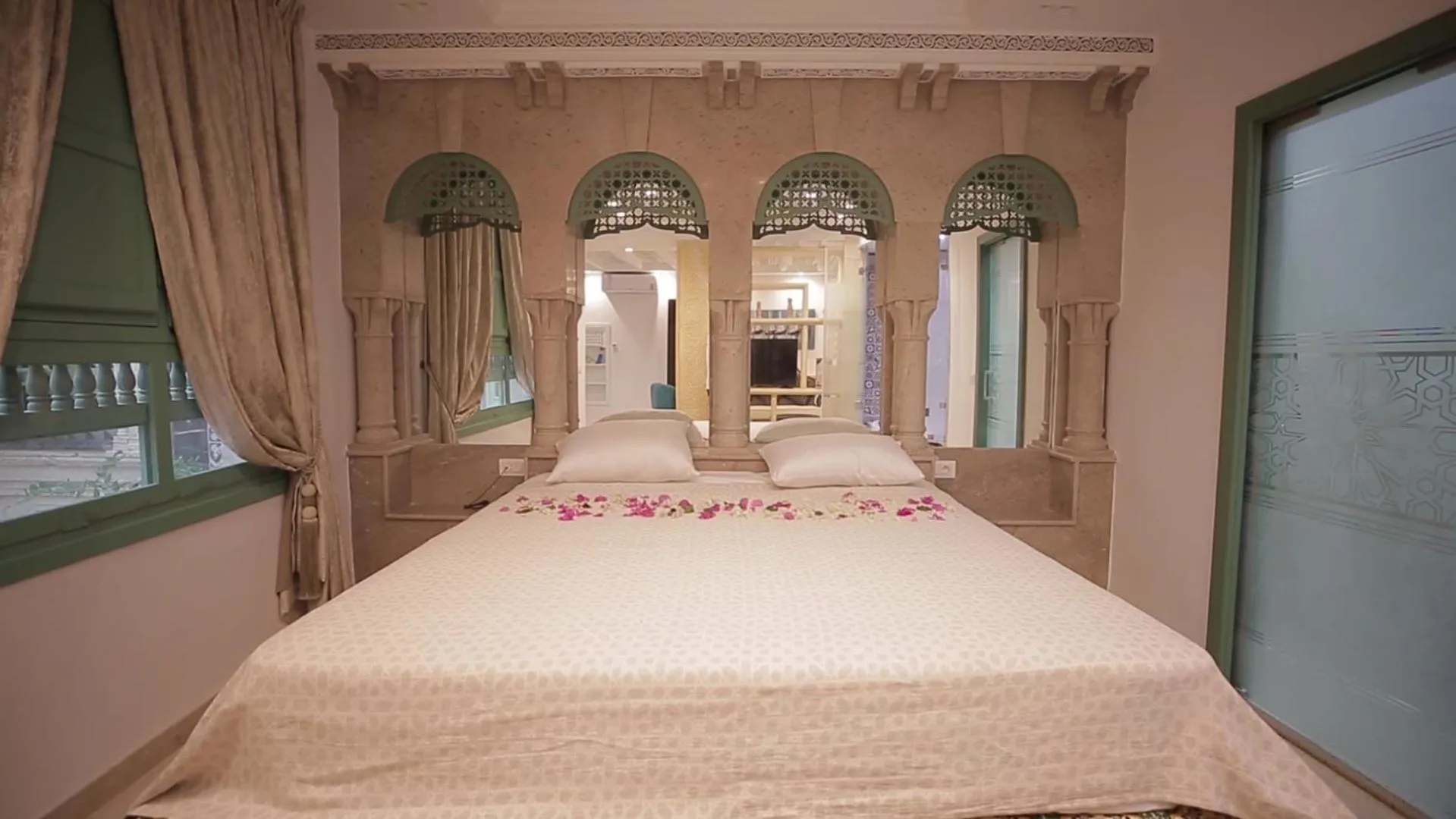 Bed in Dar Hammamet Guest House & Hammam