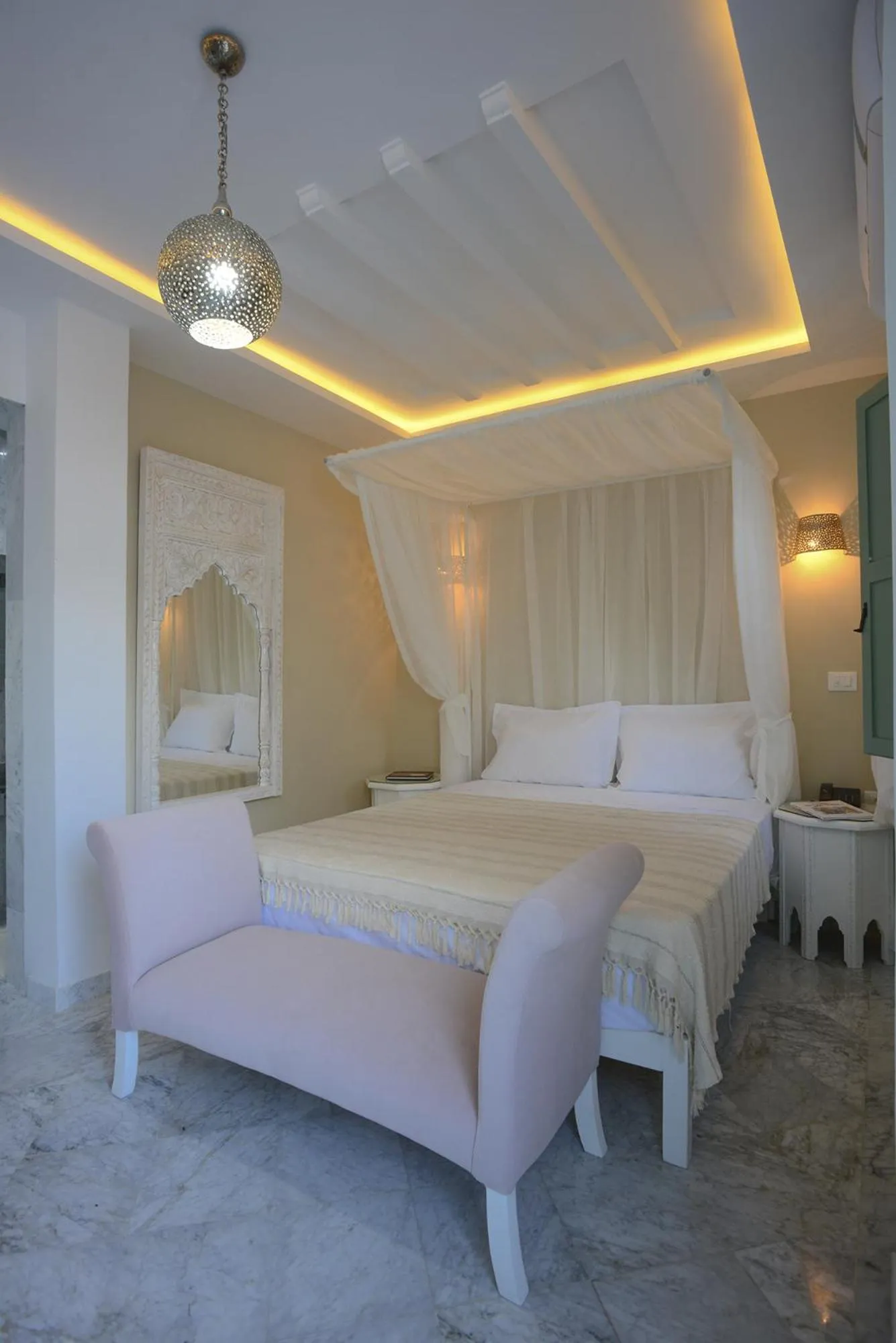 Bed in Dar Hammamet Guest House & Hammam