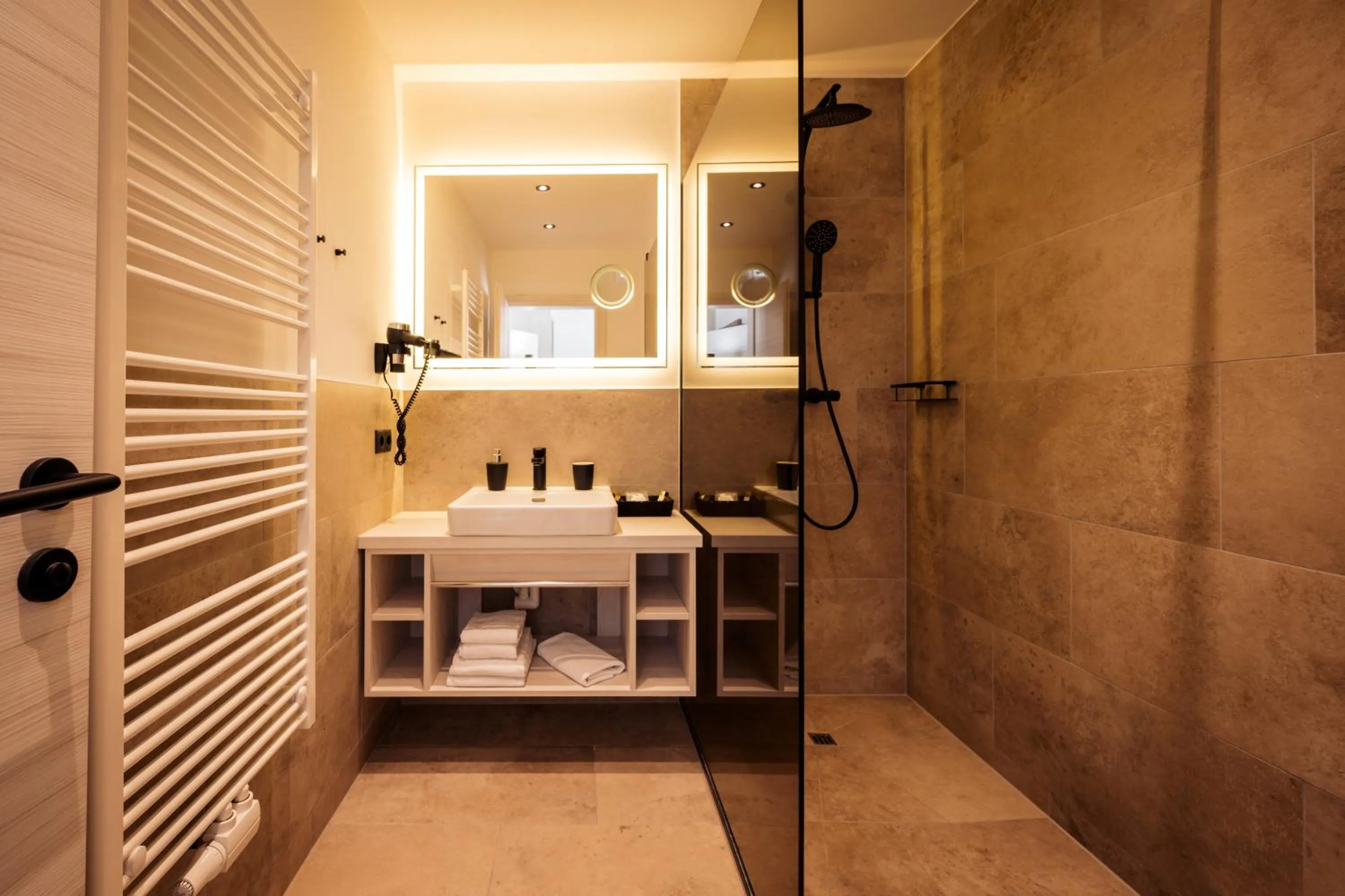 Bathroom in Hotel Villa Flora