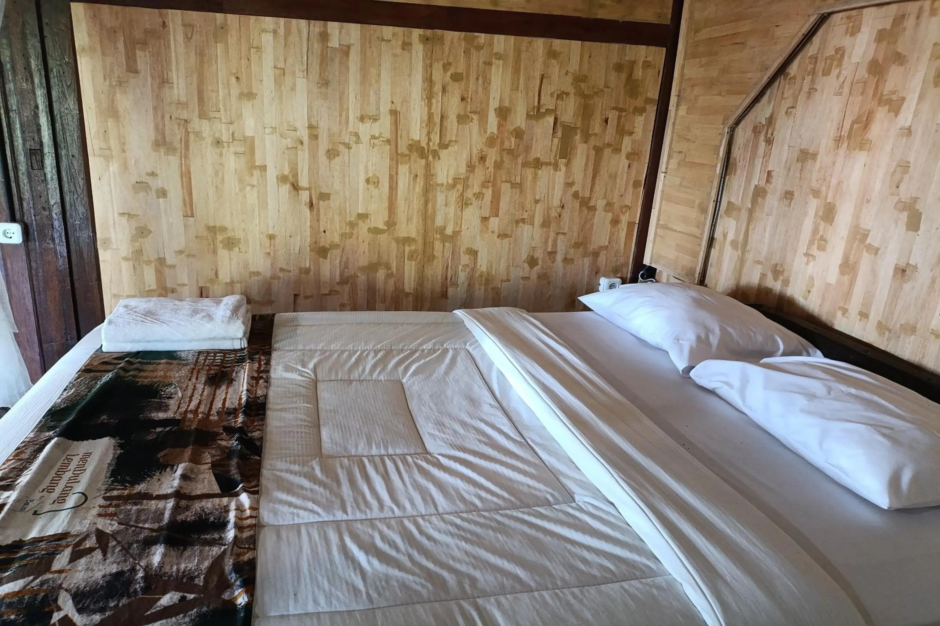 Bed in Mendulang by Belza