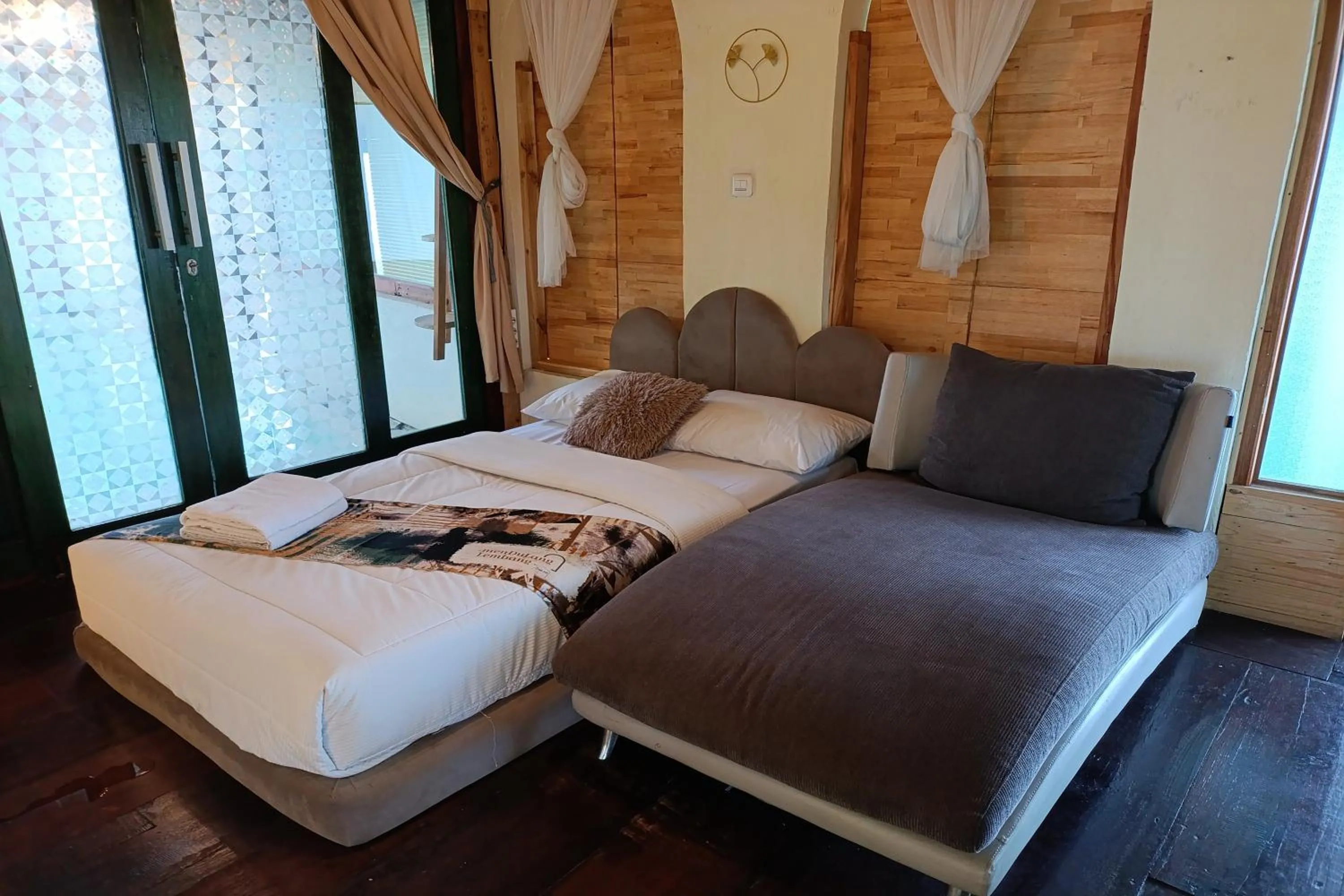 Bed in Mendulang by Belza