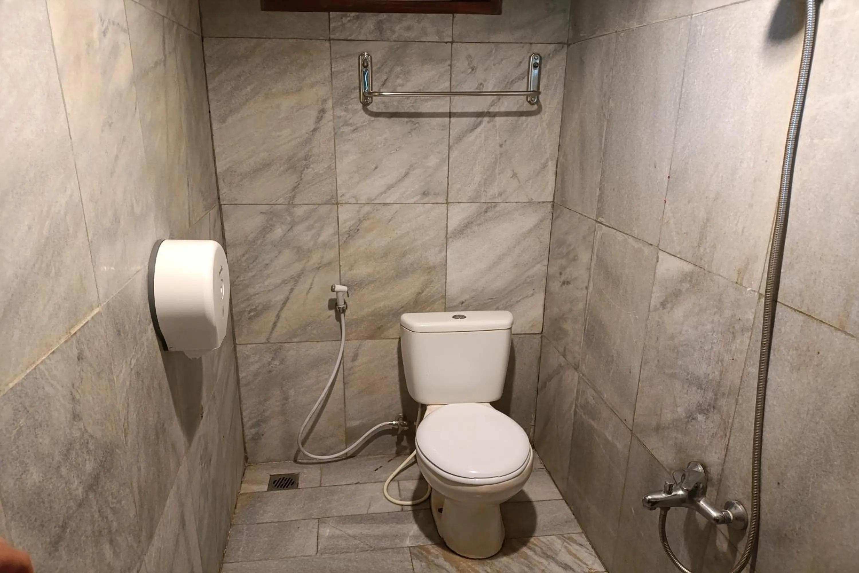 Toilet in Mendulang by Belza