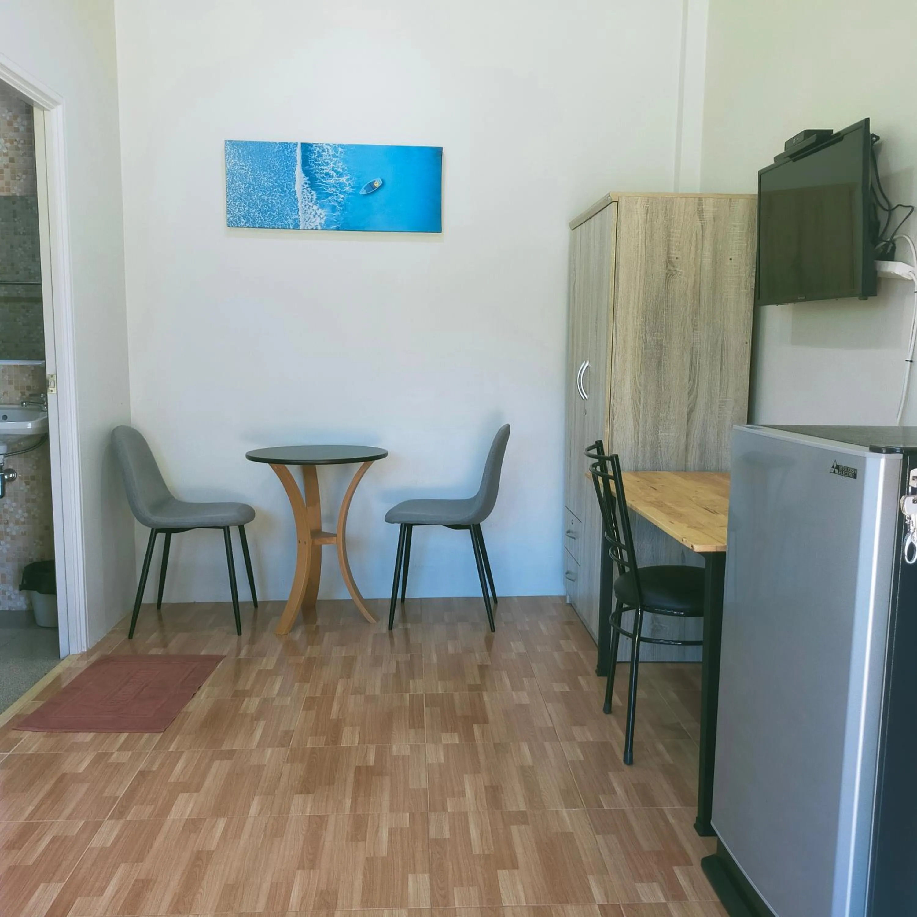 Kitchen or kitchenette in Davy Cottage Phuket