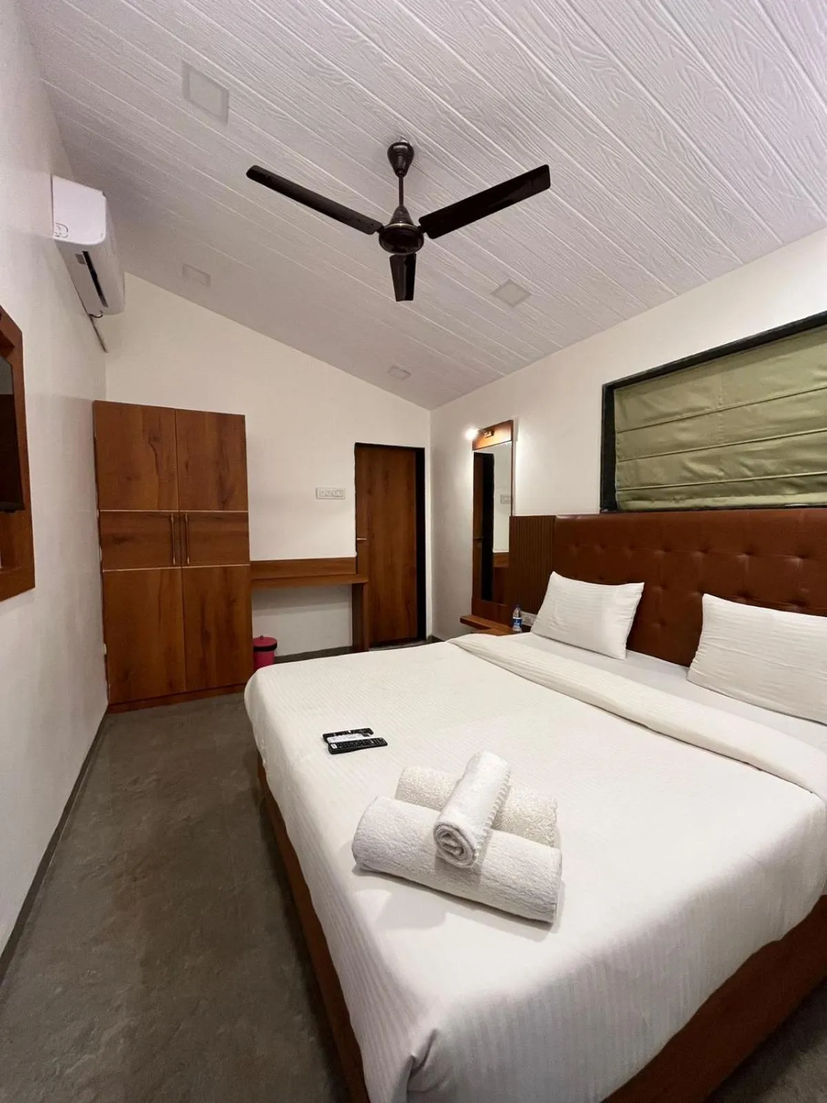 Bedroom, Bed in Khushi Riverside Resort & Spa