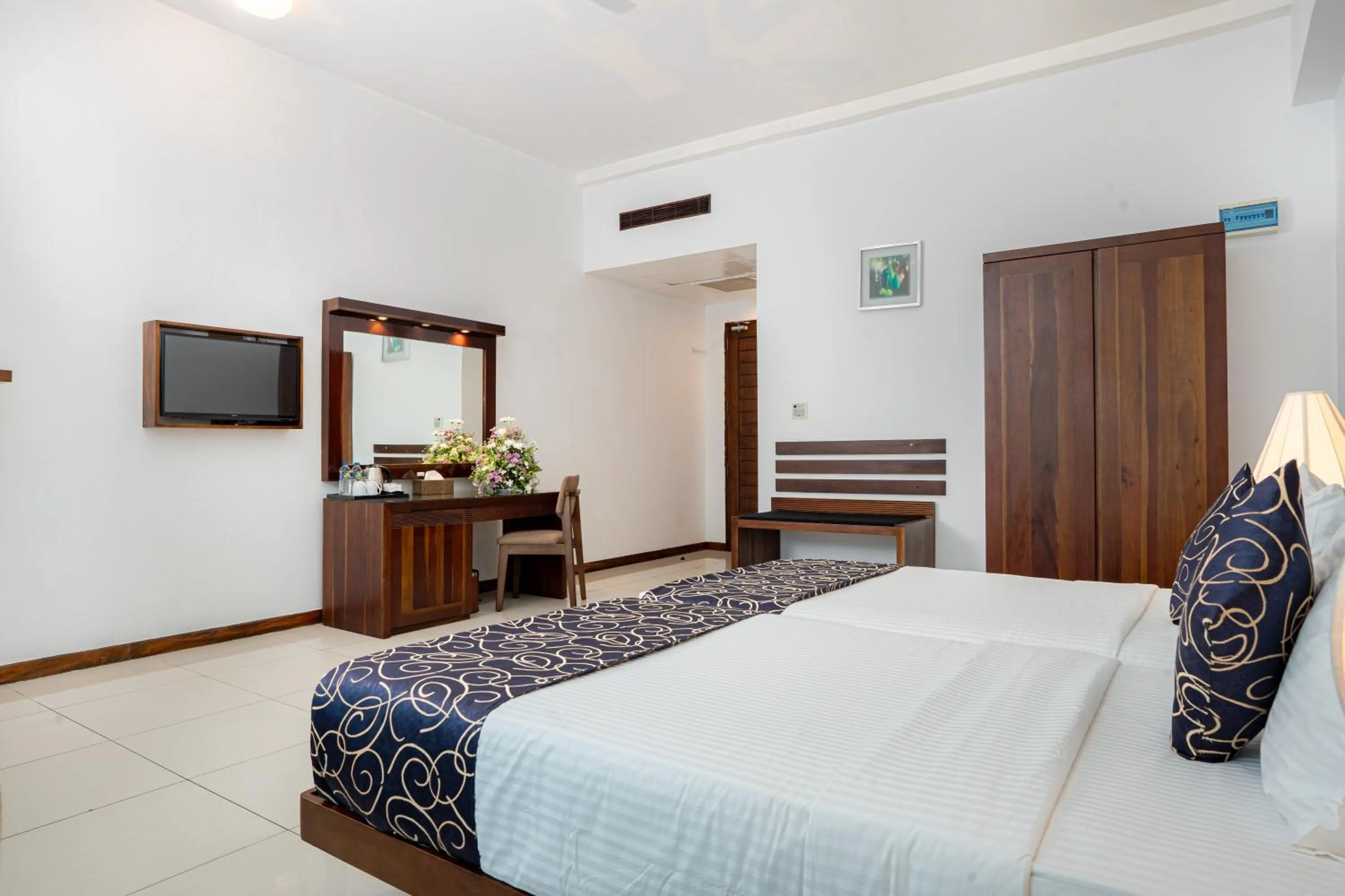 Bed in Mirage Colombo