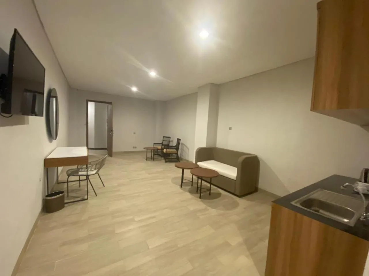 TV and multimedia in Raja Hotel Kuta Mandalika Resort & Convention