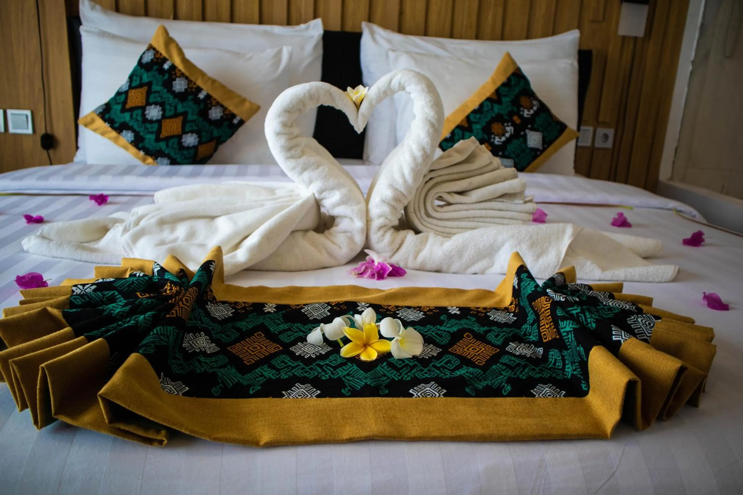 Bed in Raja Hotel Kuta Mandalika Resort & Convention