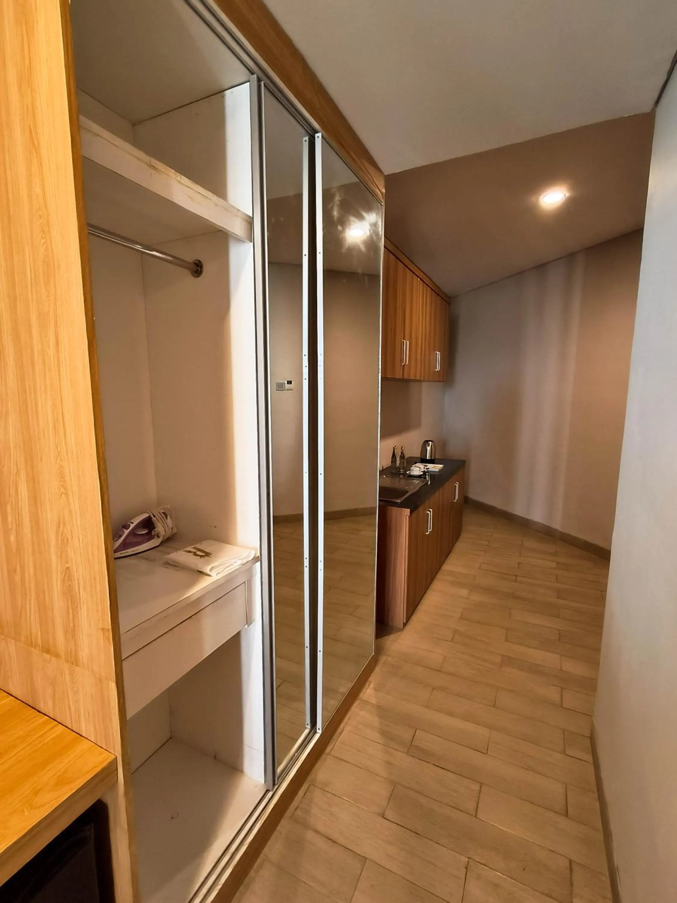 wardrobe in Raja Hotel Kuta Mandalika Resort & Convention