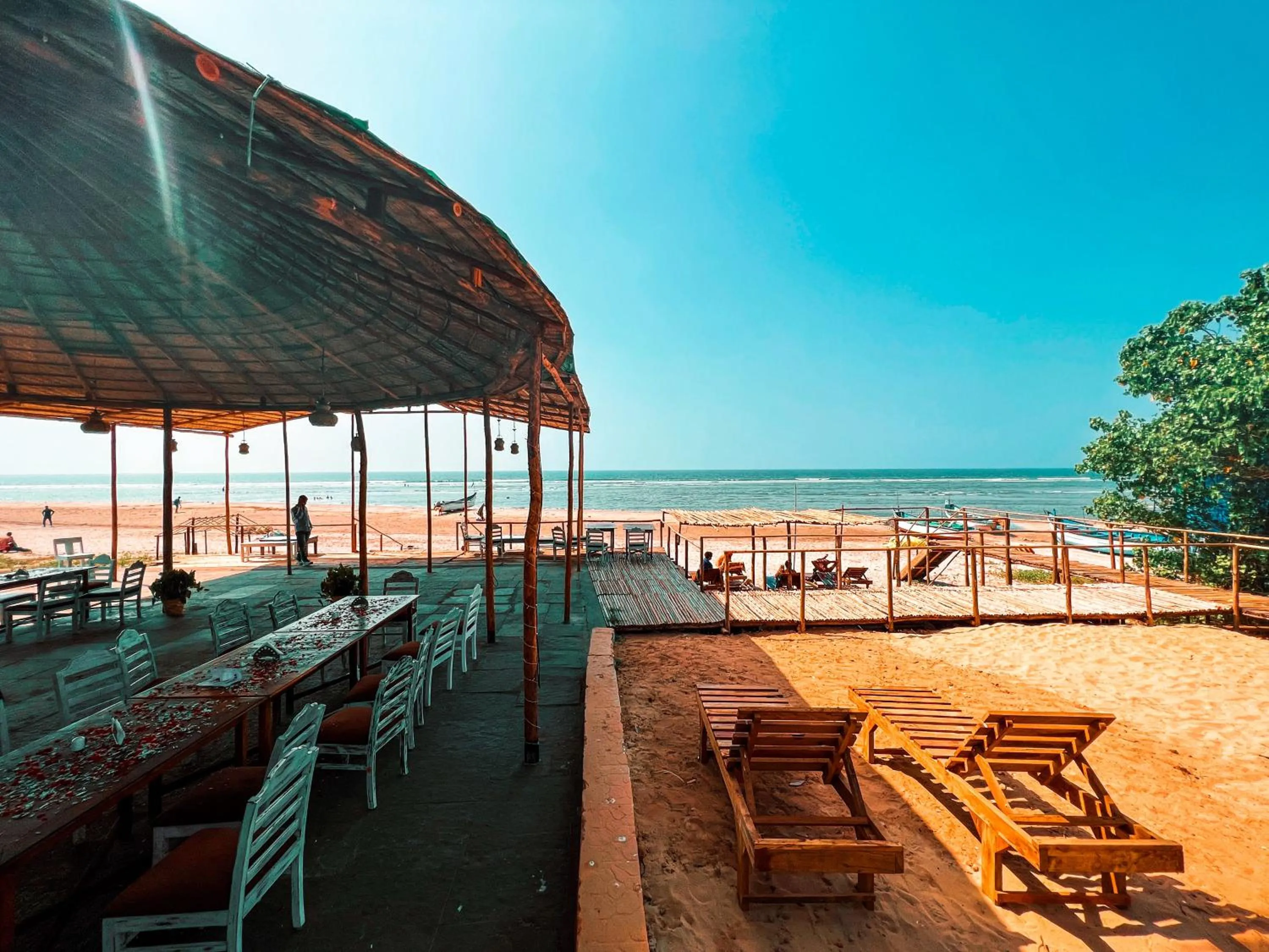 Restaurant/places to eat in Nalanda Retreat Goa By Mandrem Beach