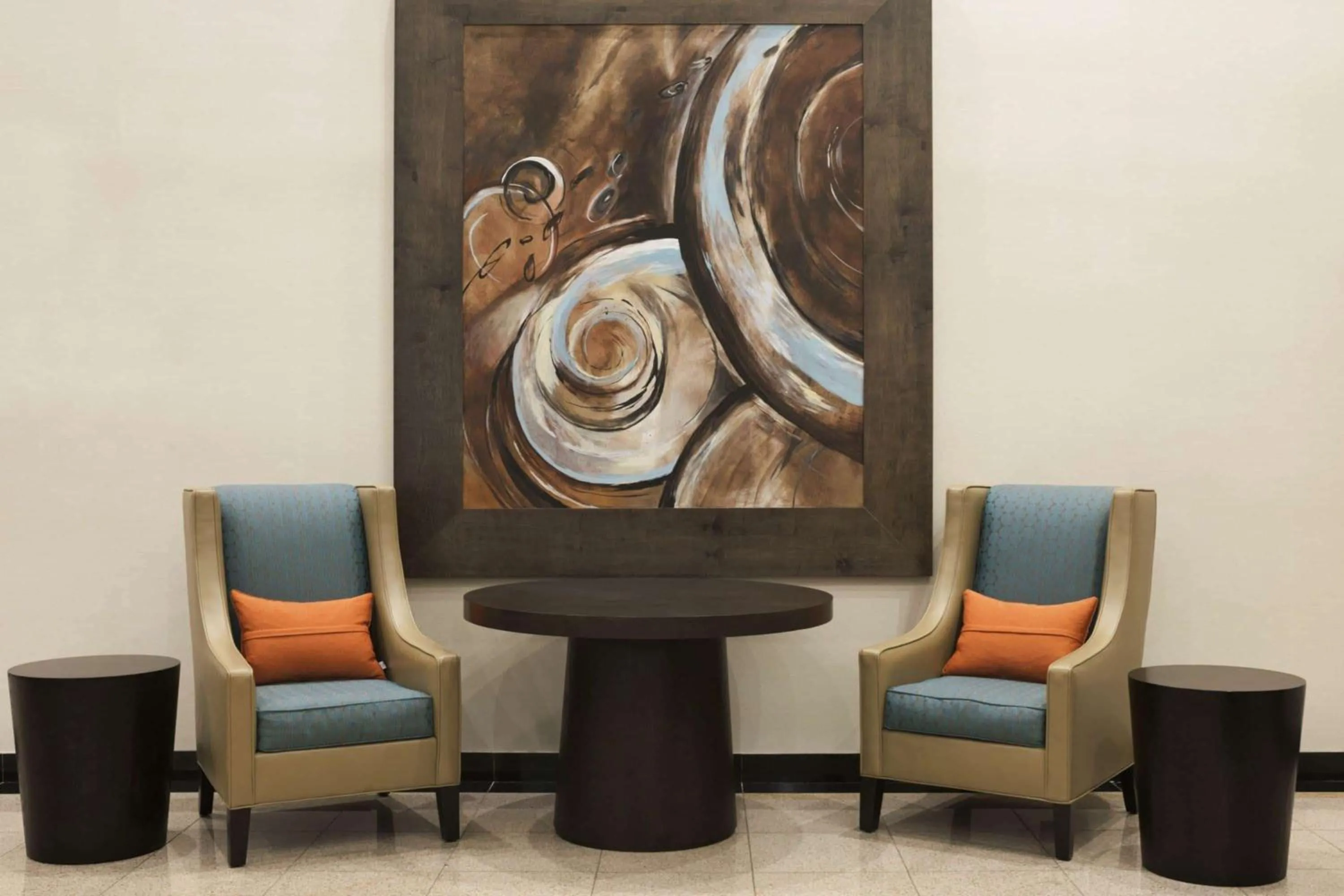 Lobby or reception in Wingate by Wyndham Chicago Schaumburg