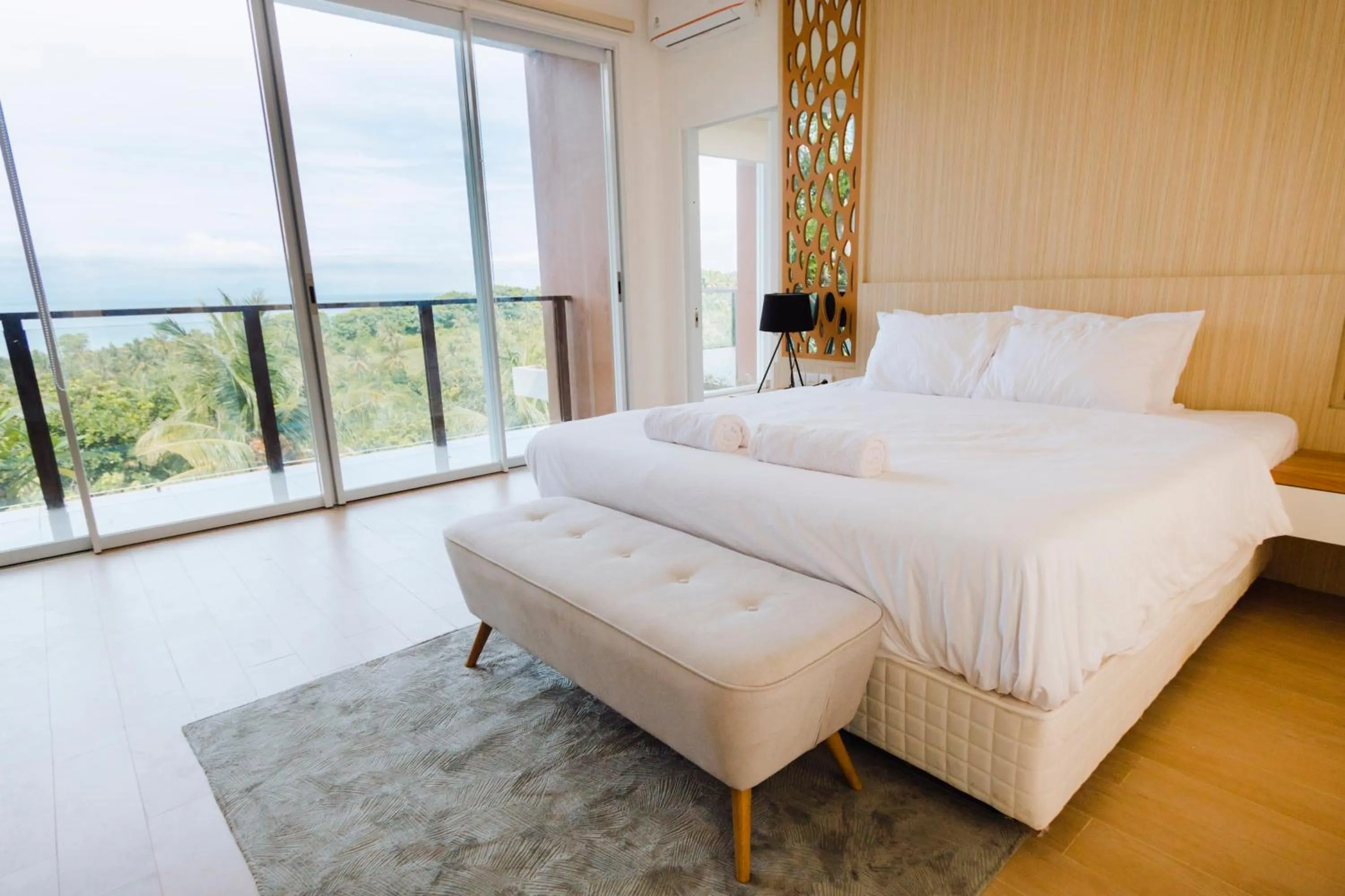 Bedroom, Bed in Melase Hill Villa