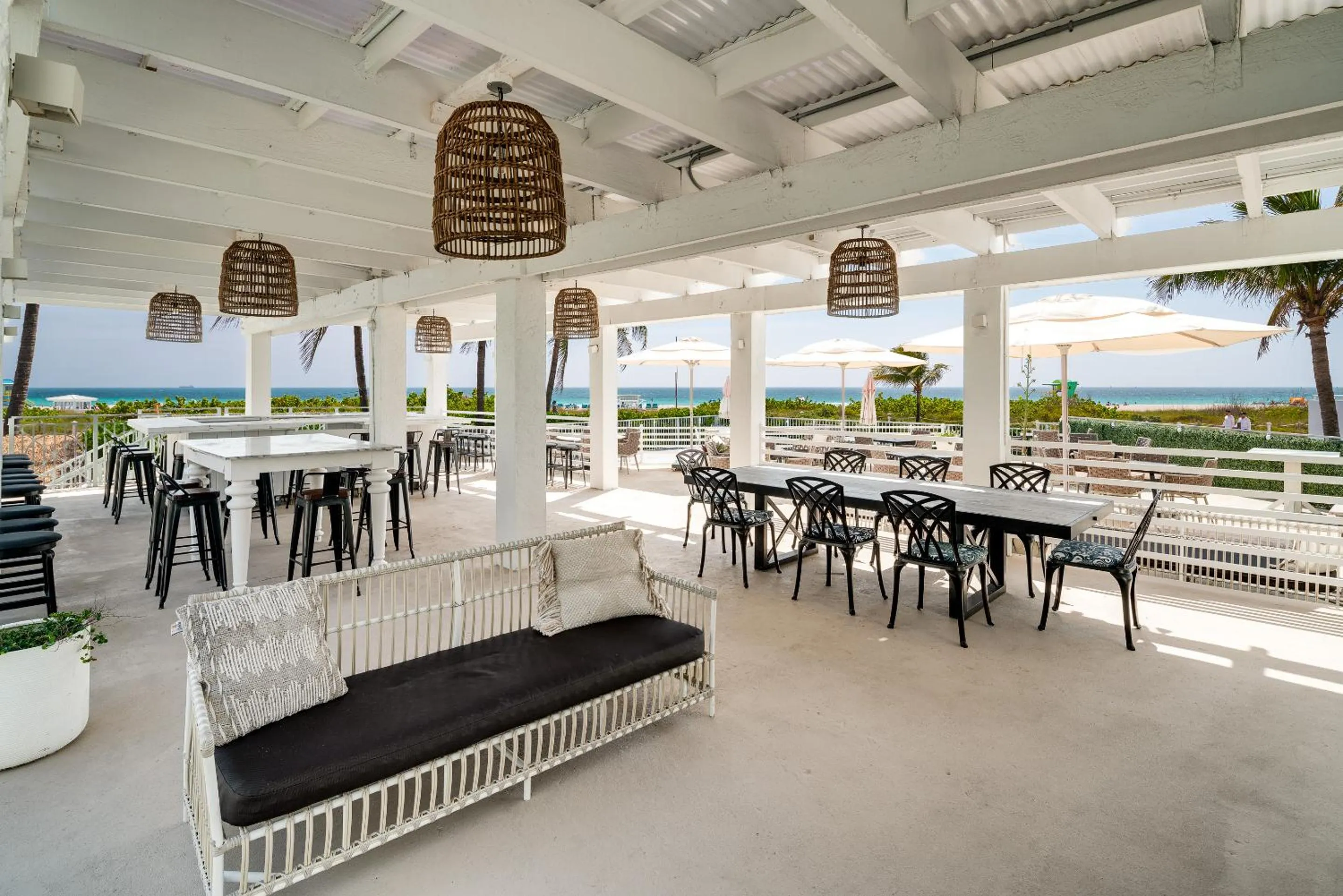 Balcony/Terrace in The Savoy Hotel & Beach Club