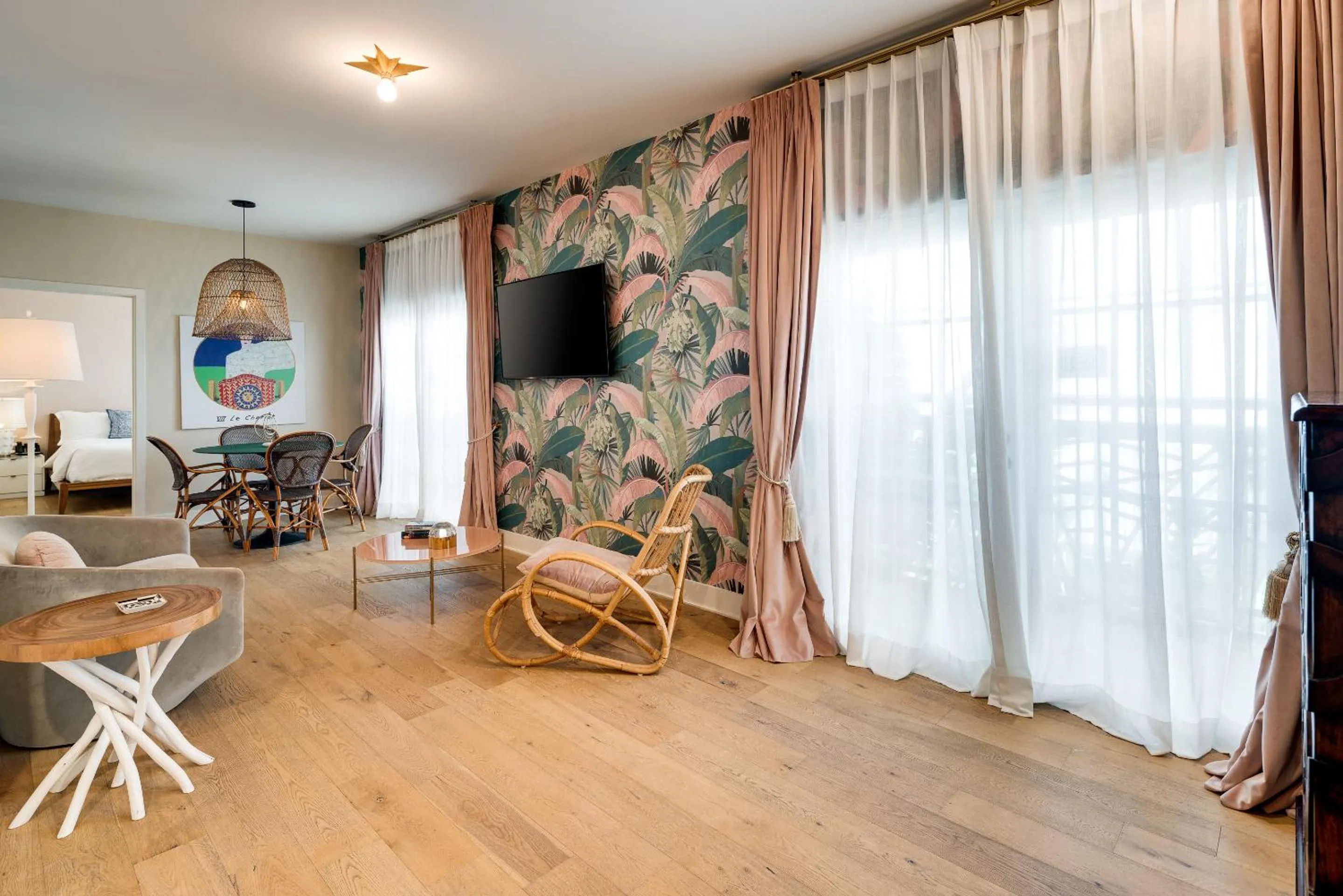 TV and multimedia in The Savoy Hotel & Beach Club