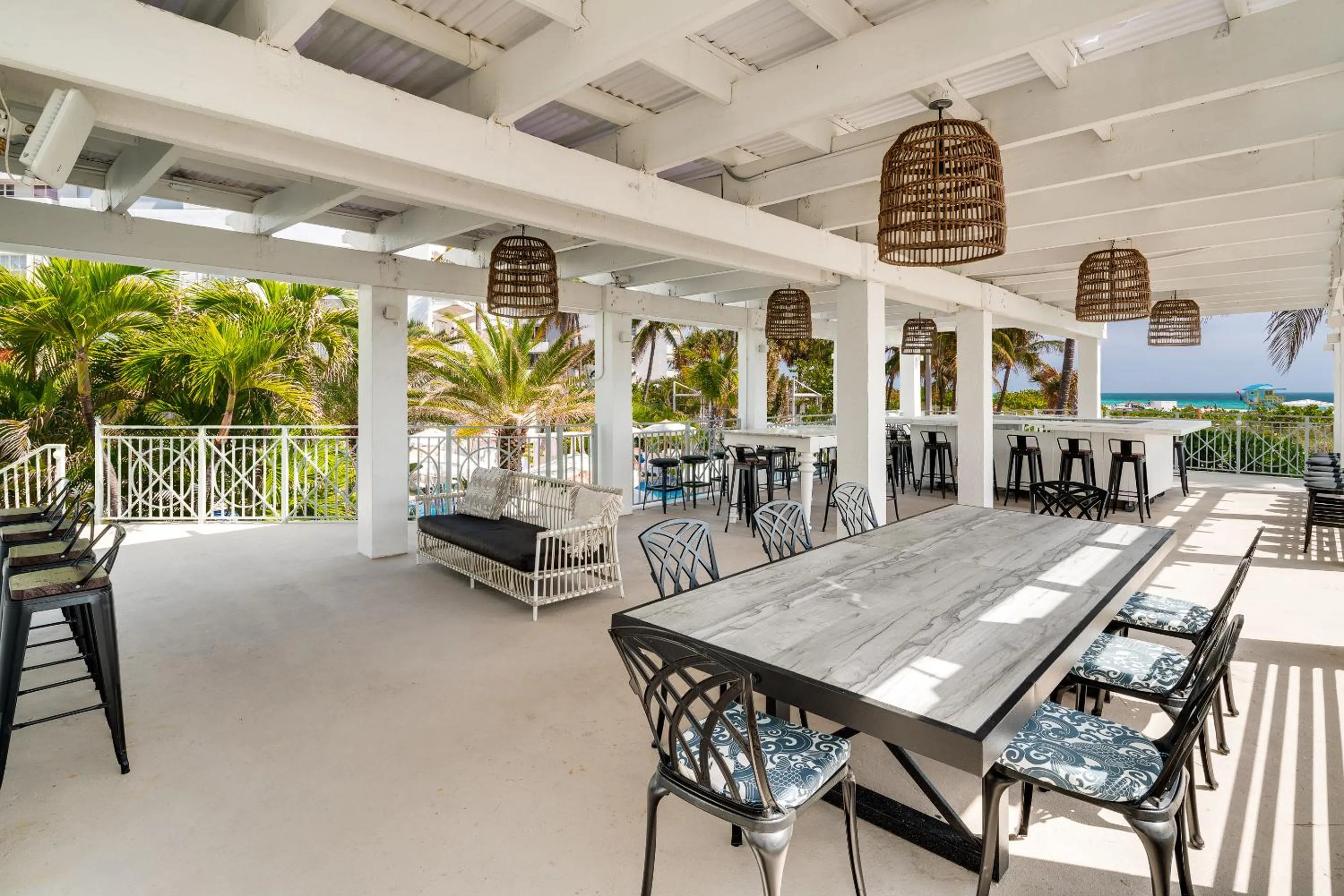 Balcony/Terrace in The Savoy Hotel & Beach Club