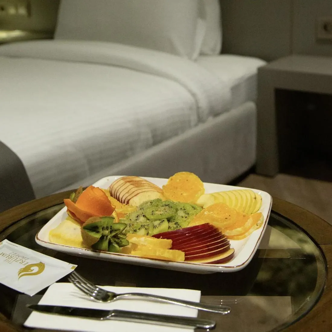Food and drinks, Bed in The Erzurum Hotel