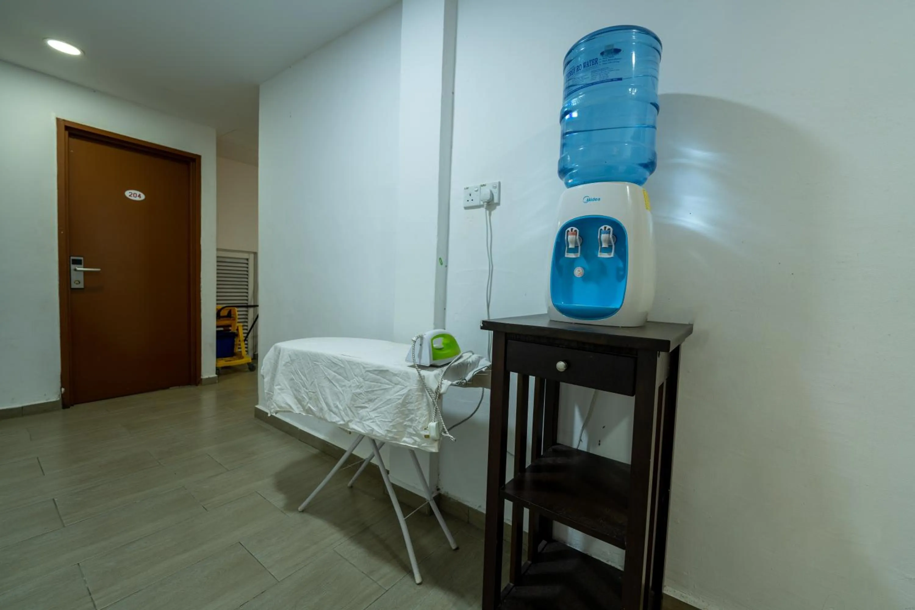 Property building in Mary J Hotel Family 10 pax room