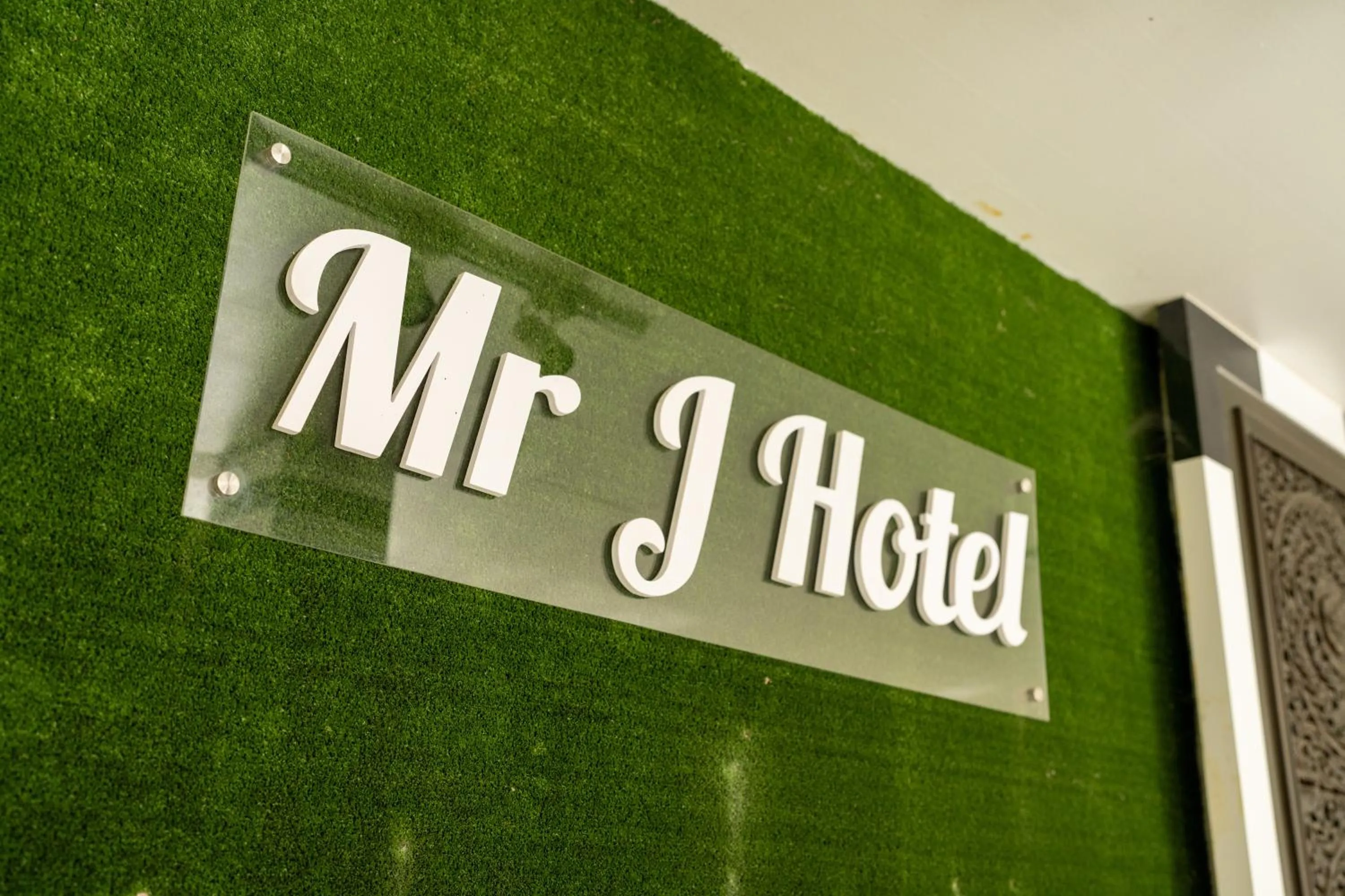 Property building in Mary J Hotel Family 10 pax room