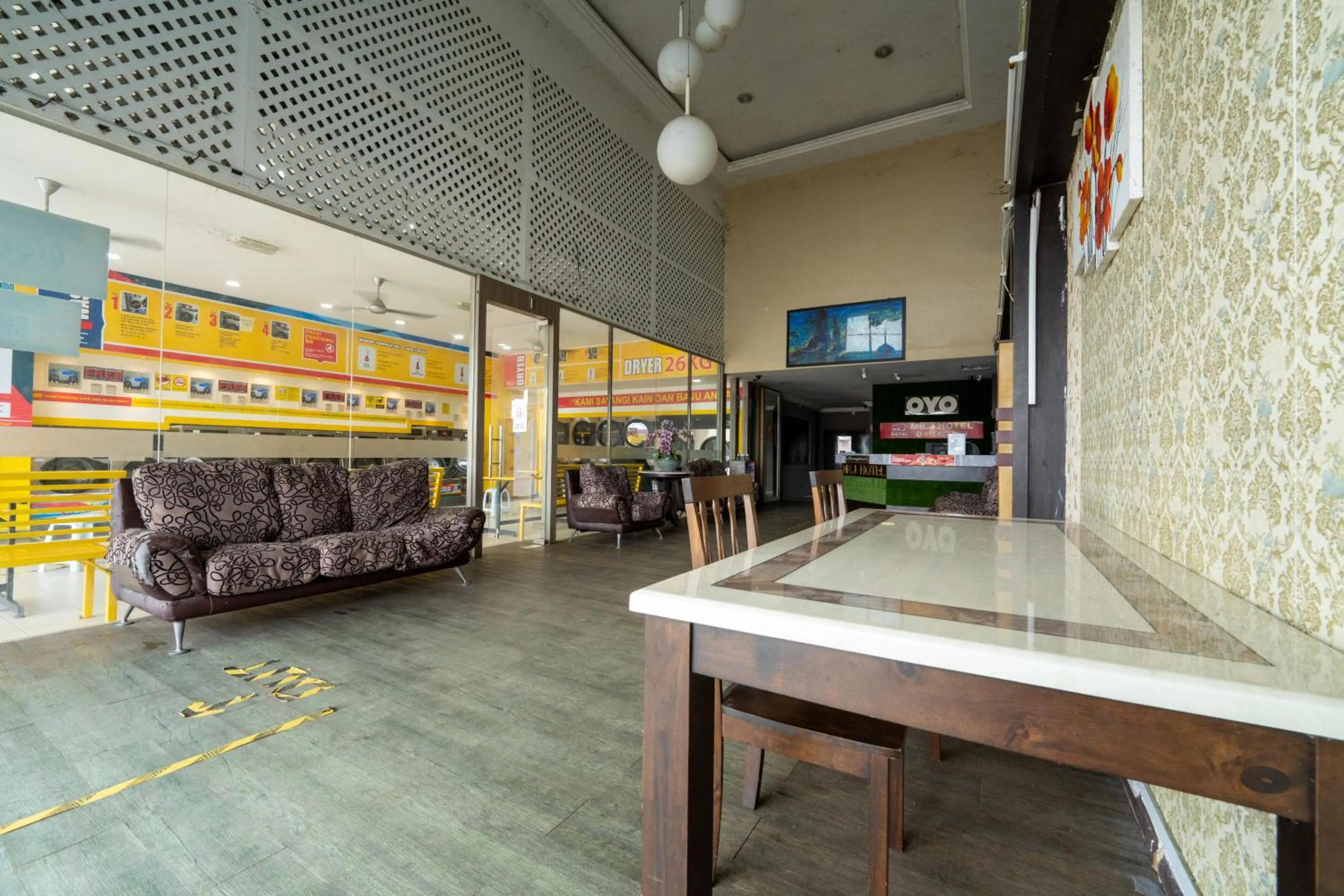 Lobby or reception in Mary J Hotel Family 10 pax room