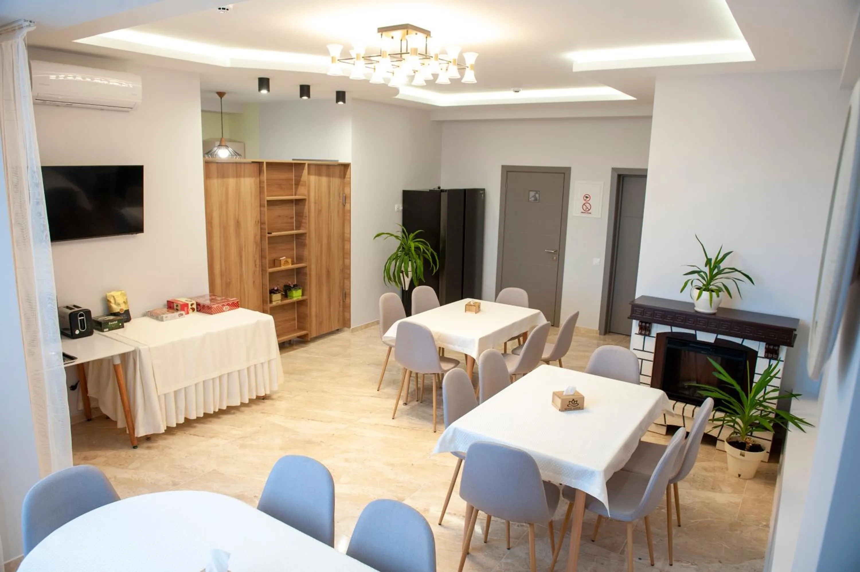 kitchen in Lotus Hotel Chisinau