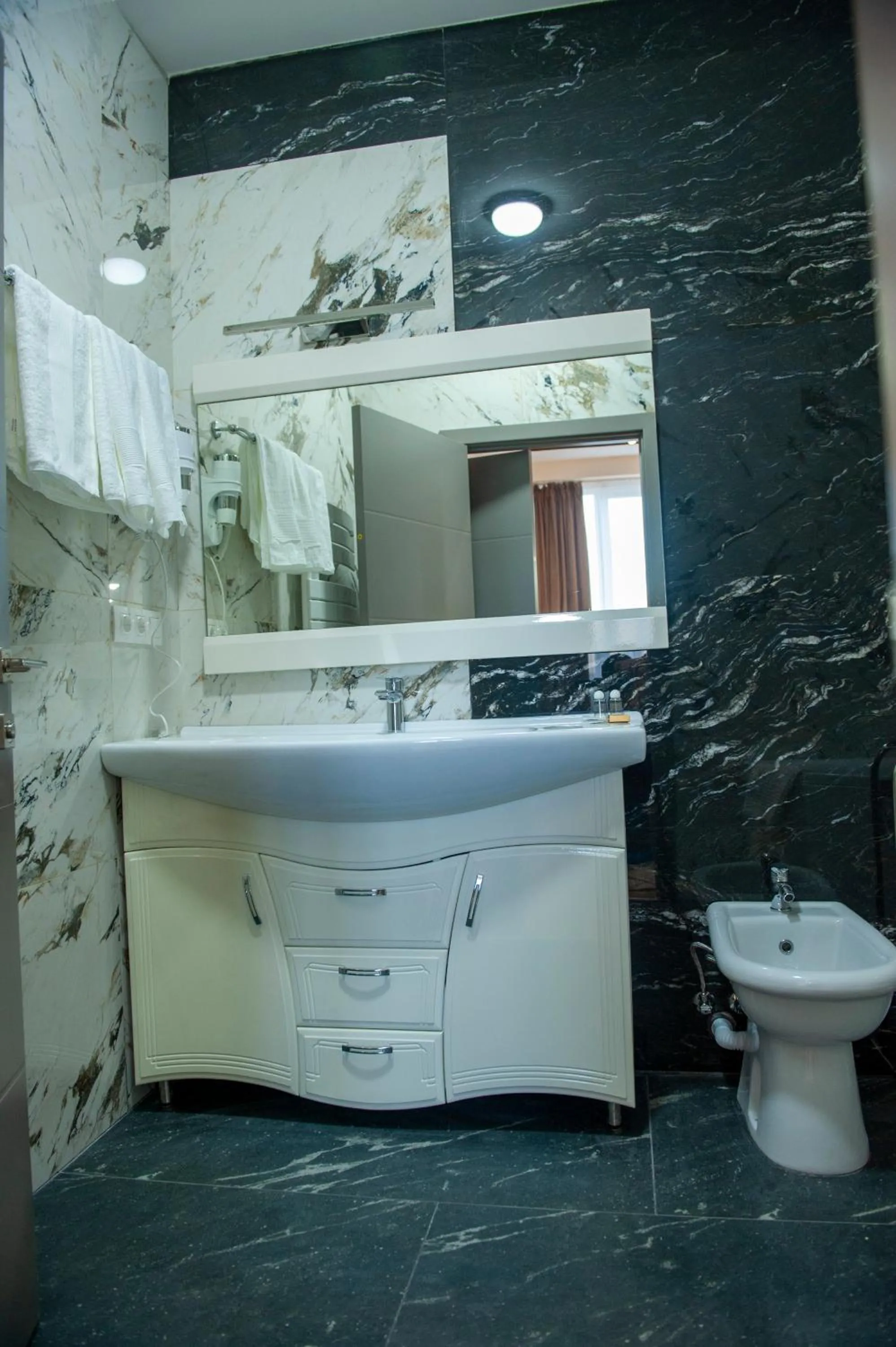 Lotus Hotel Chisinau
