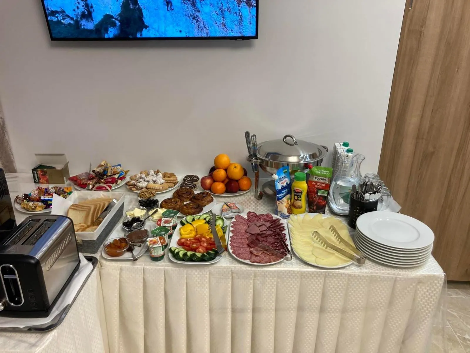 Breakfast in Lotus Hotel Chisinau