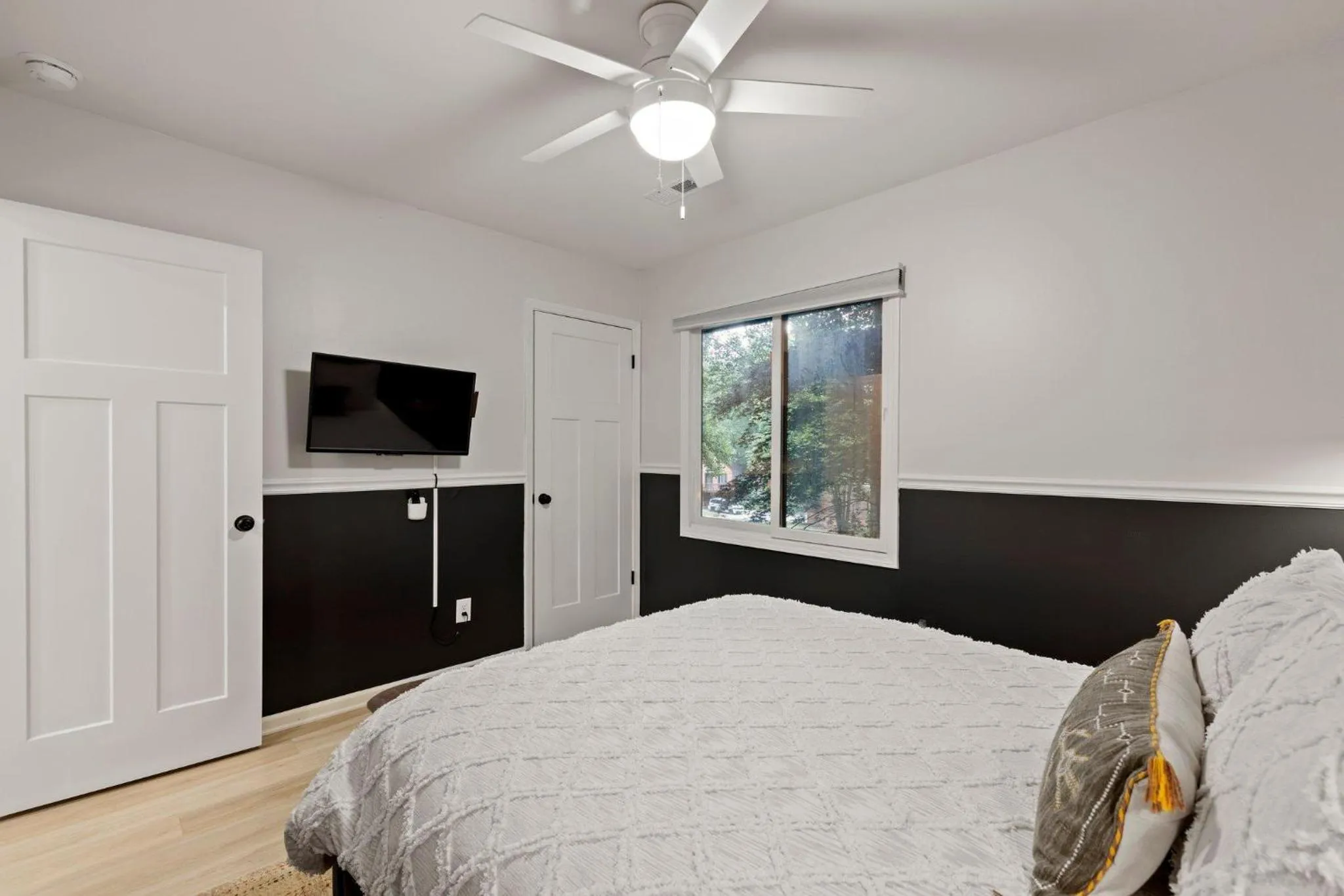 Near Biltmore, Hiking, Breweries W Game Room