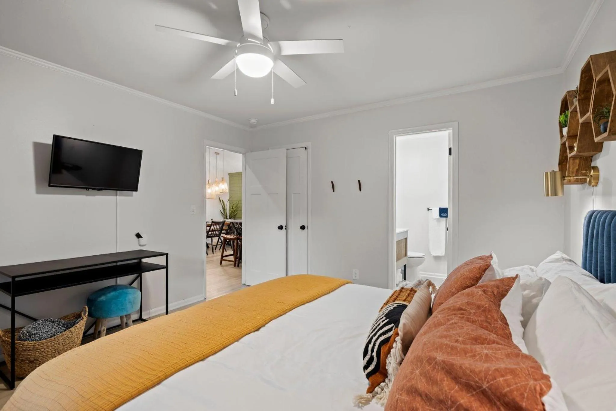 Near Biltmore, Hiking, Breweries W Game Room