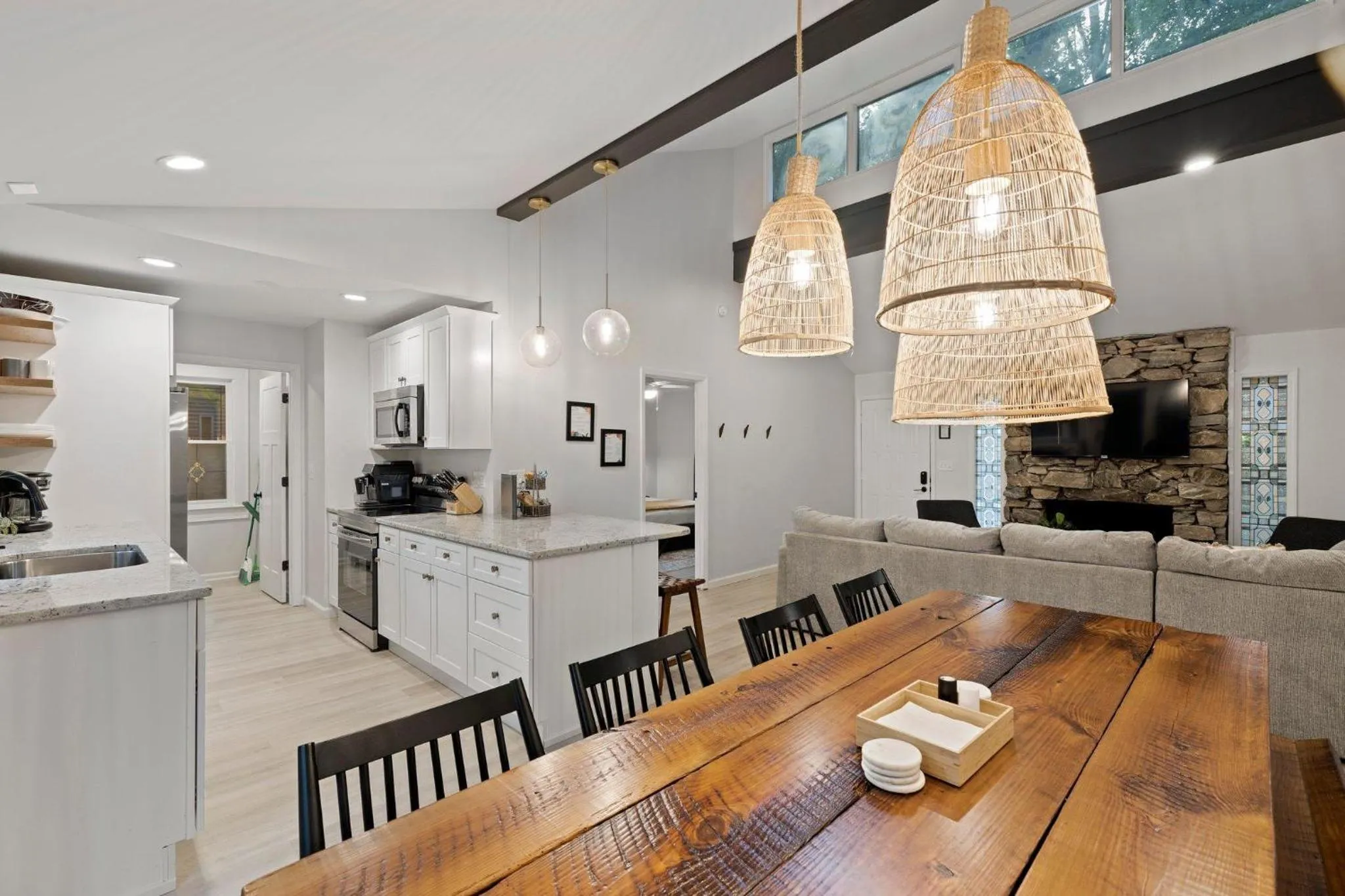 Near Biltmore, Hiking, Breweries W Game Room