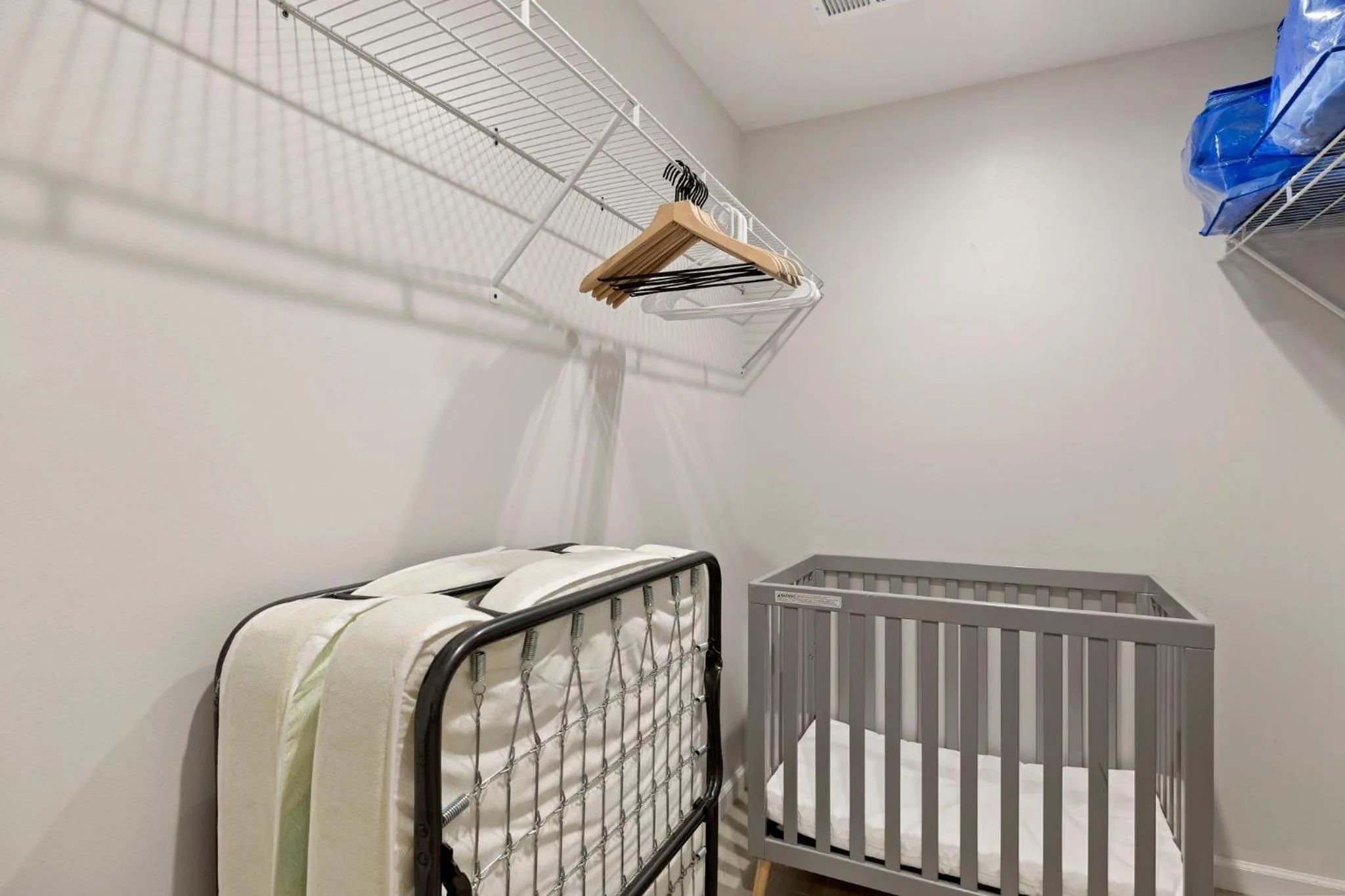 Near Biltmore, Hiking, Breweries W Game Room