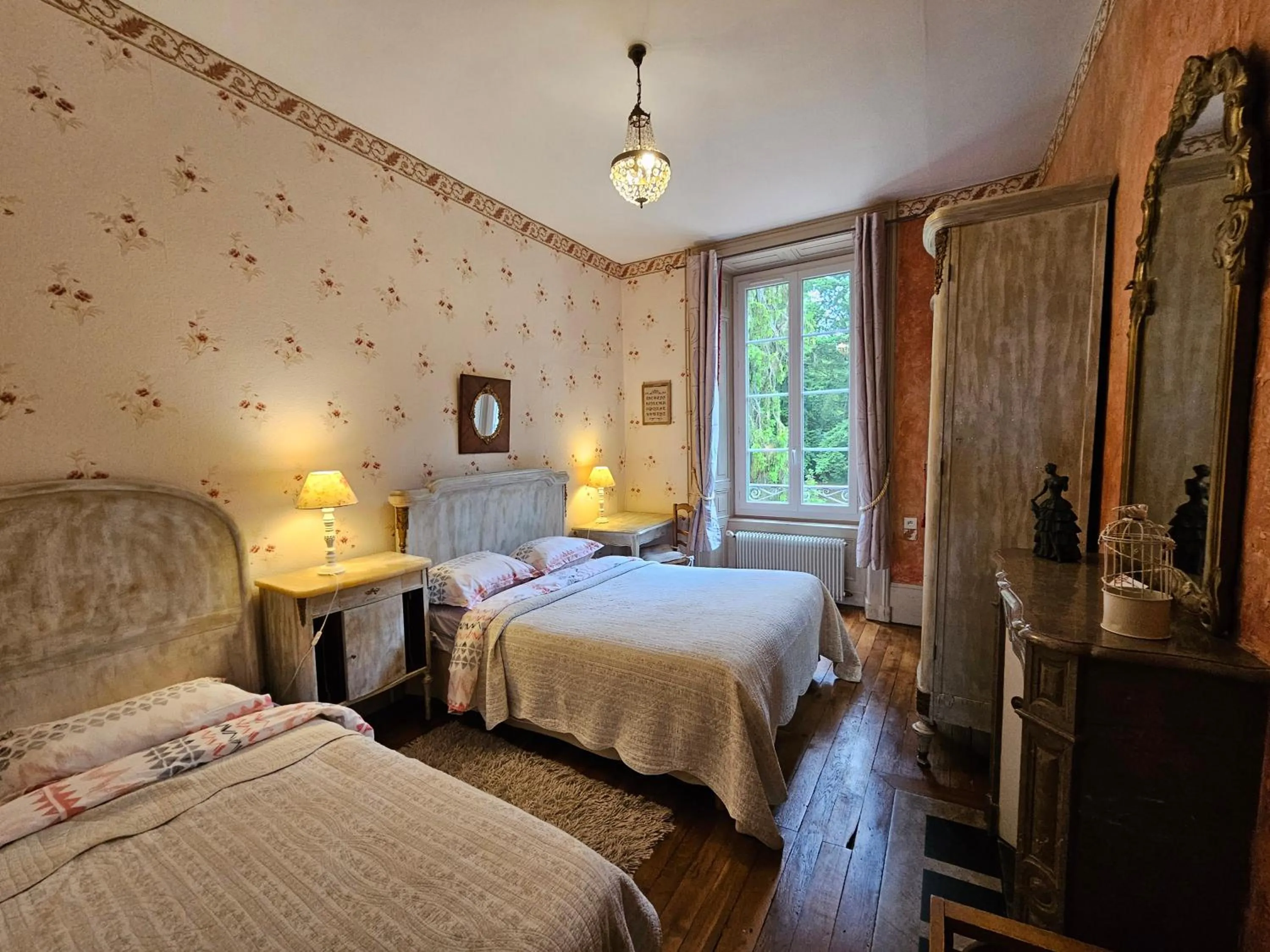 Bed in Château de MontSablé