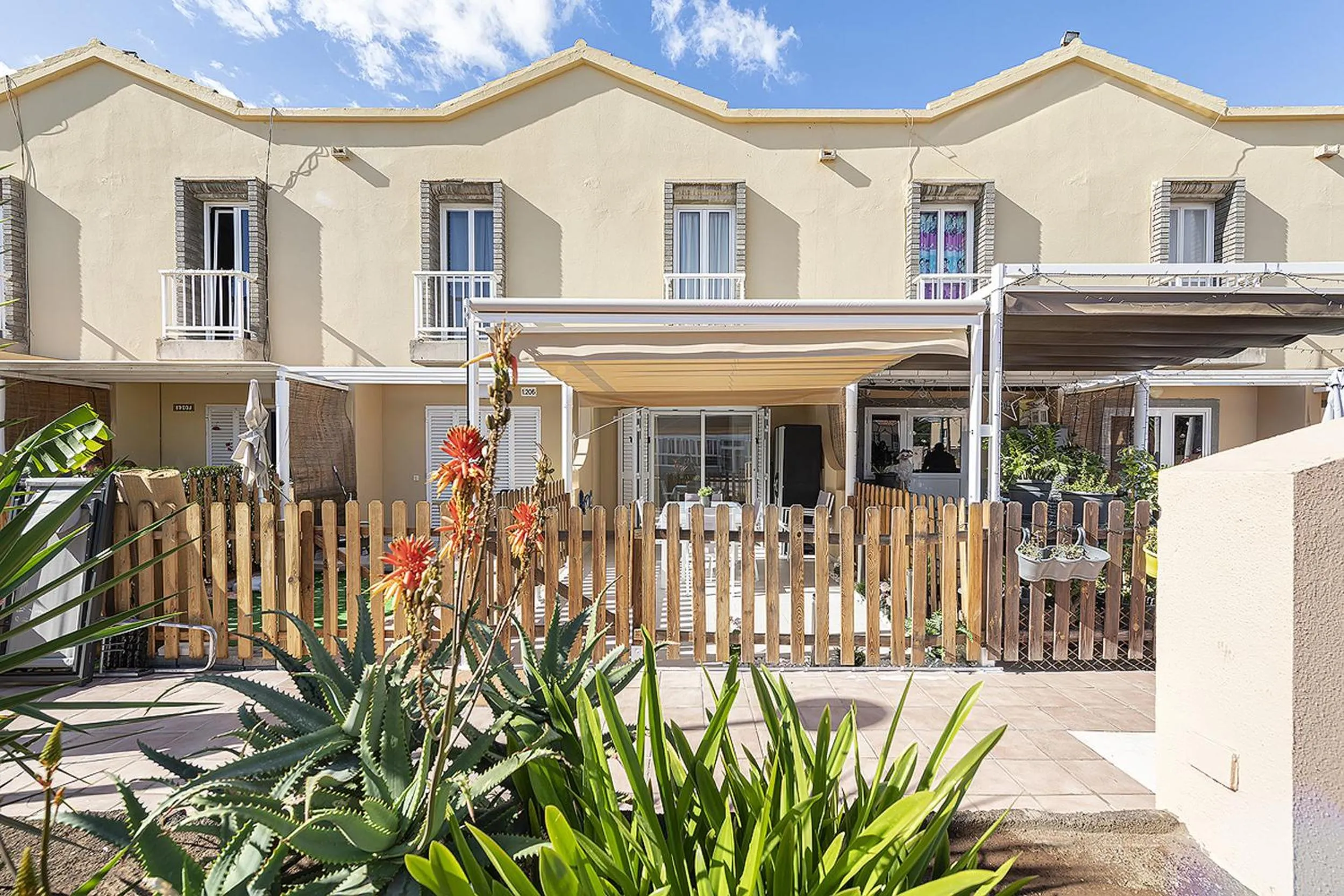 Facade/entrance in Villetta Green oasis club