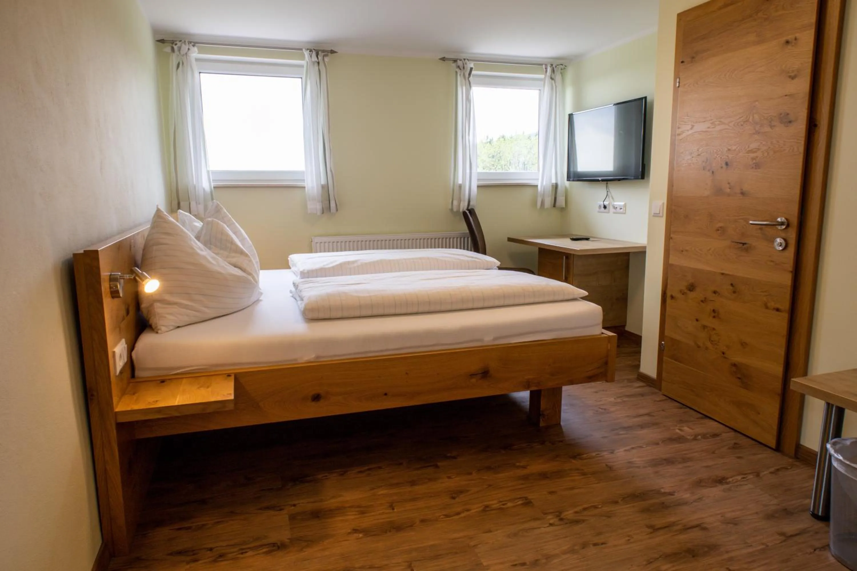 Bed in Gasthof Dreiländereck