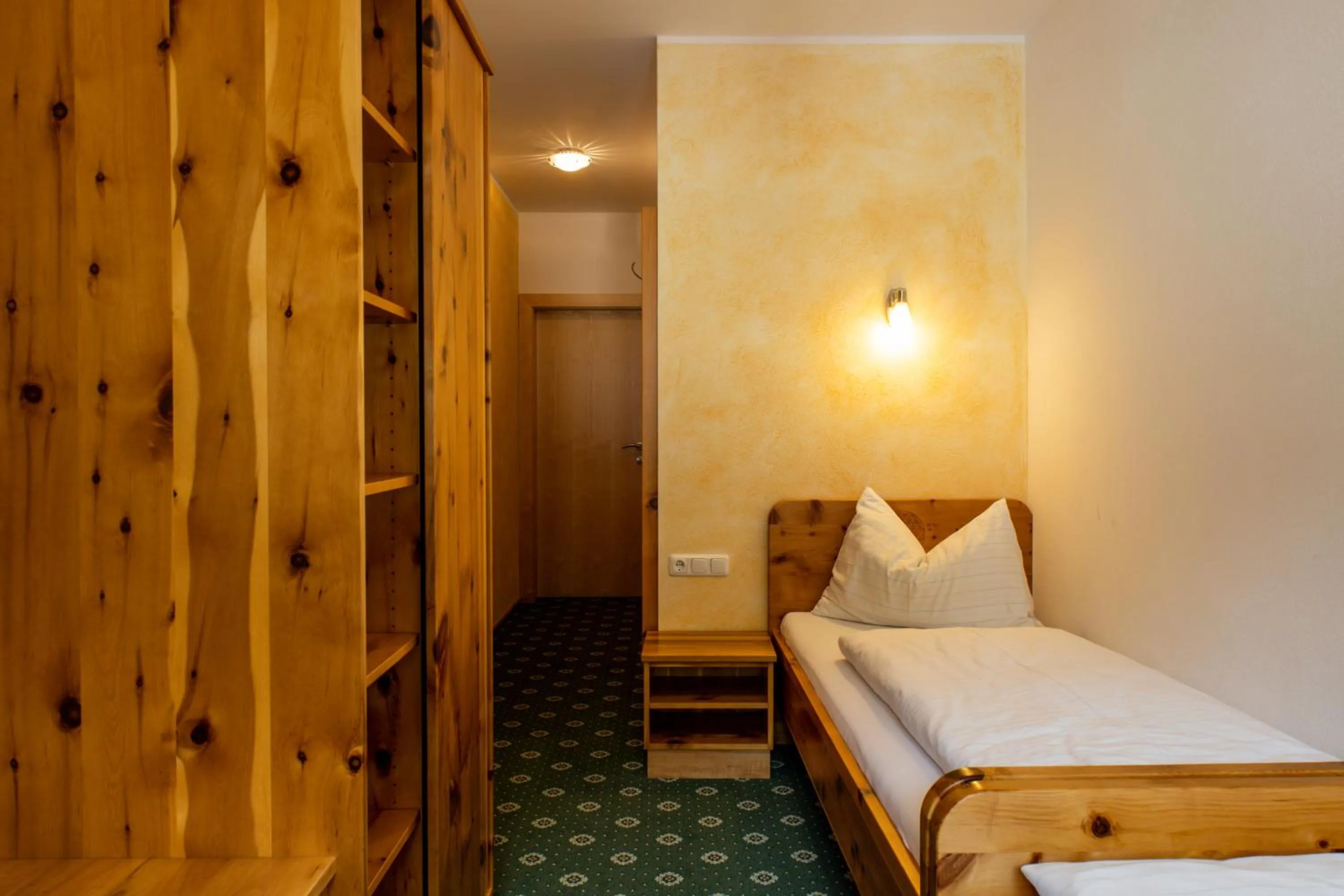 Bed in Gasthof Dreiländereck