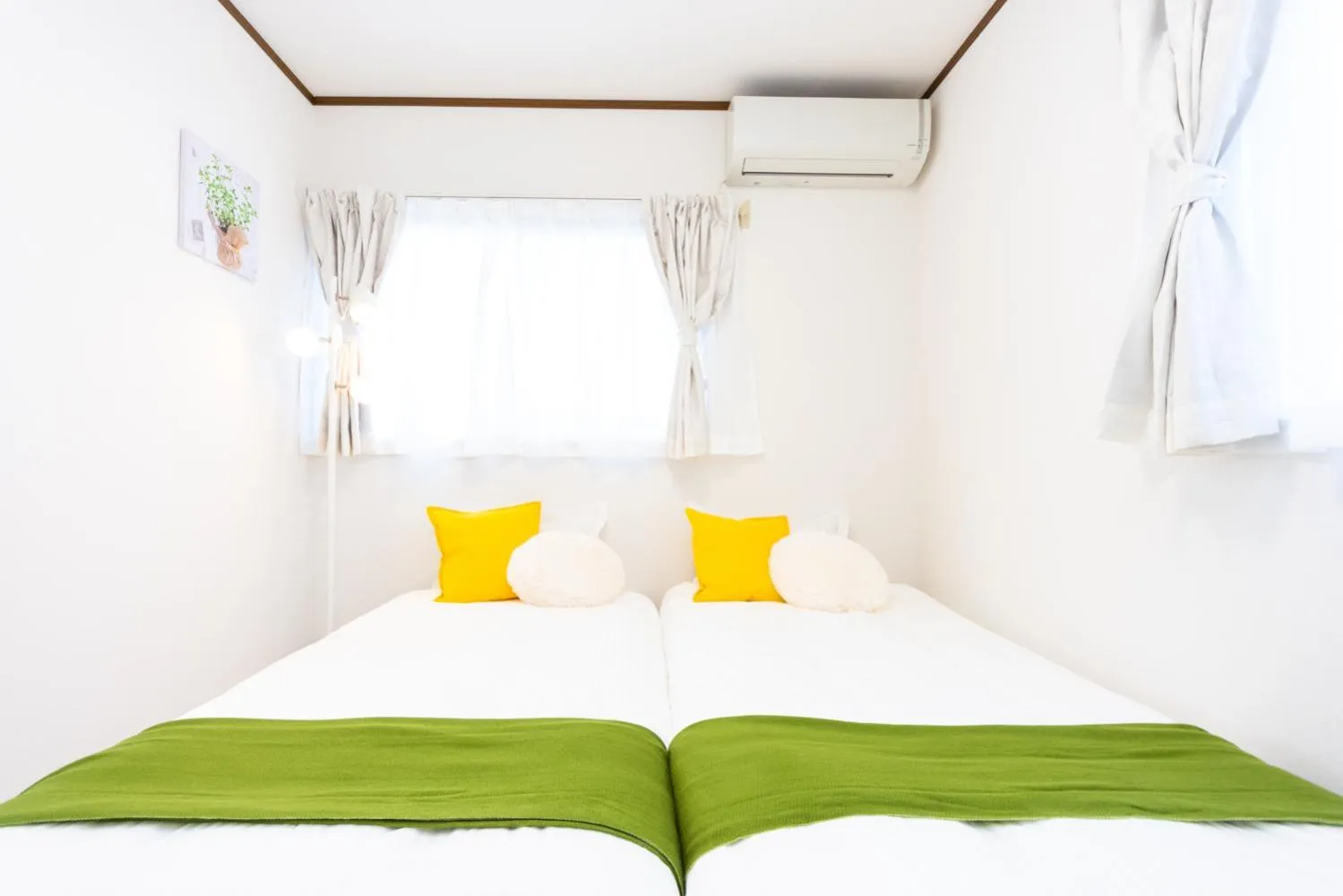 Bed in Awaji Garden House in Shinmura